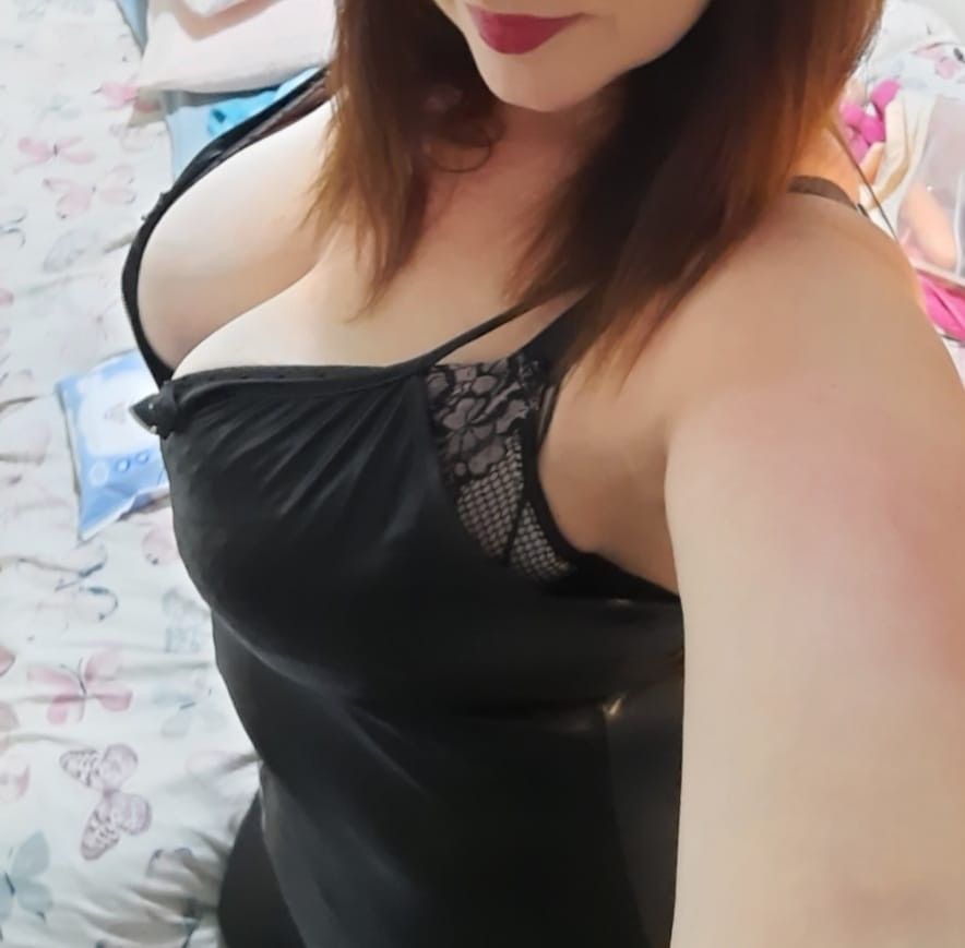 https://cdn.adultwork.com/gallery/G12/8769829.jpg