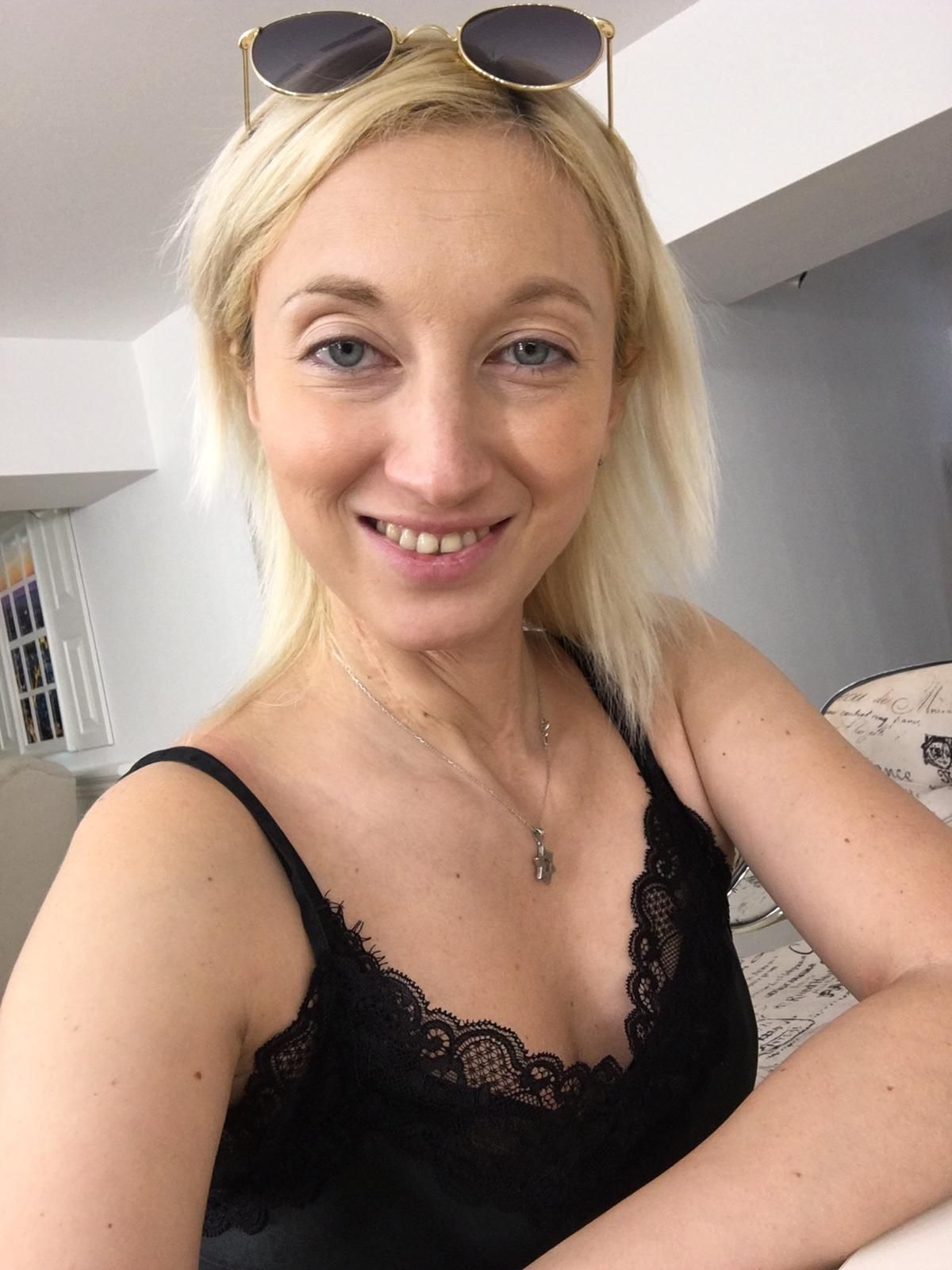 https://cdn.adultwork.com/gallery/G12/8774123.jpg