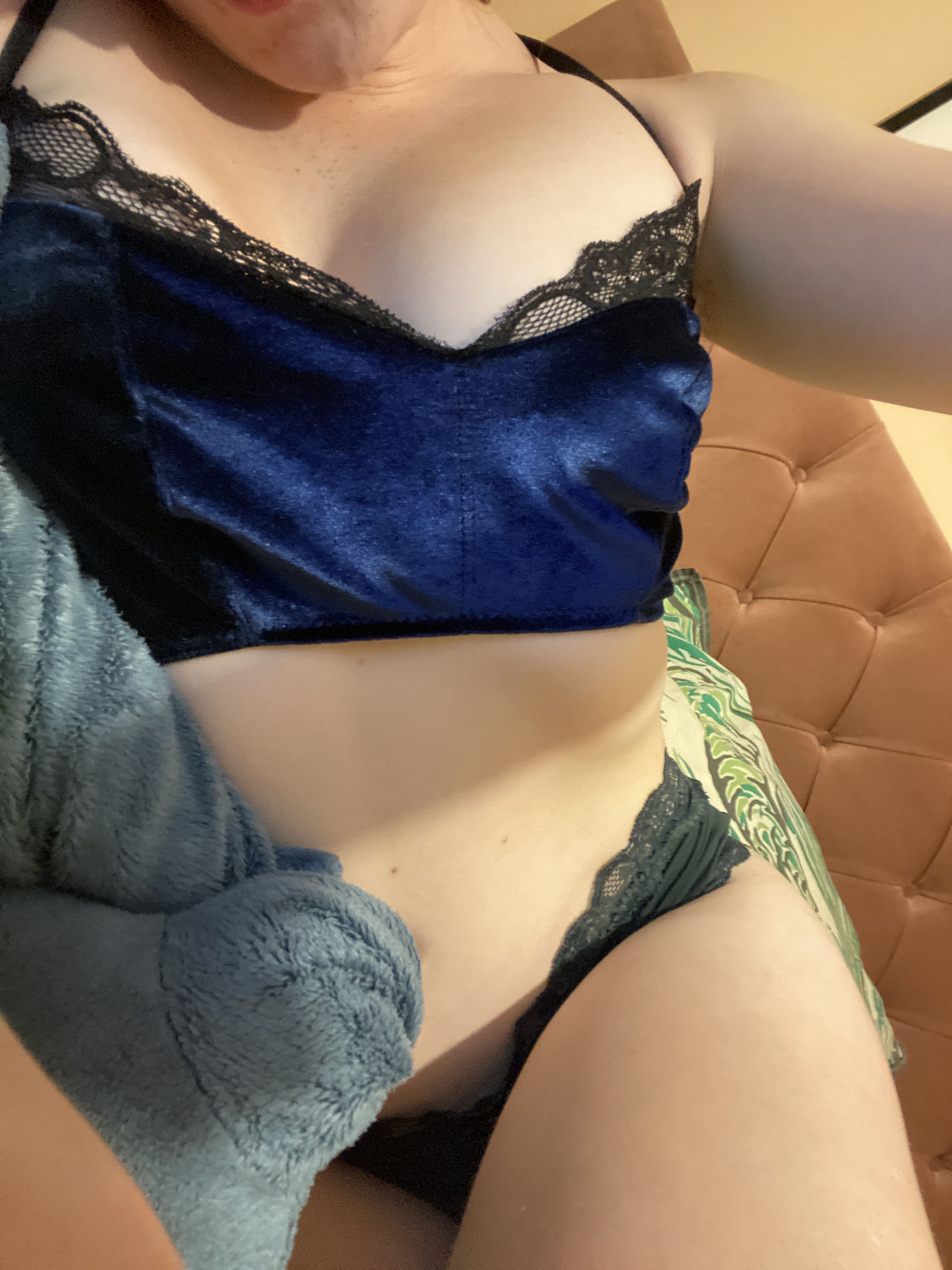 https://cdn.adultwork.com/gallery/G12/8774466.jpg