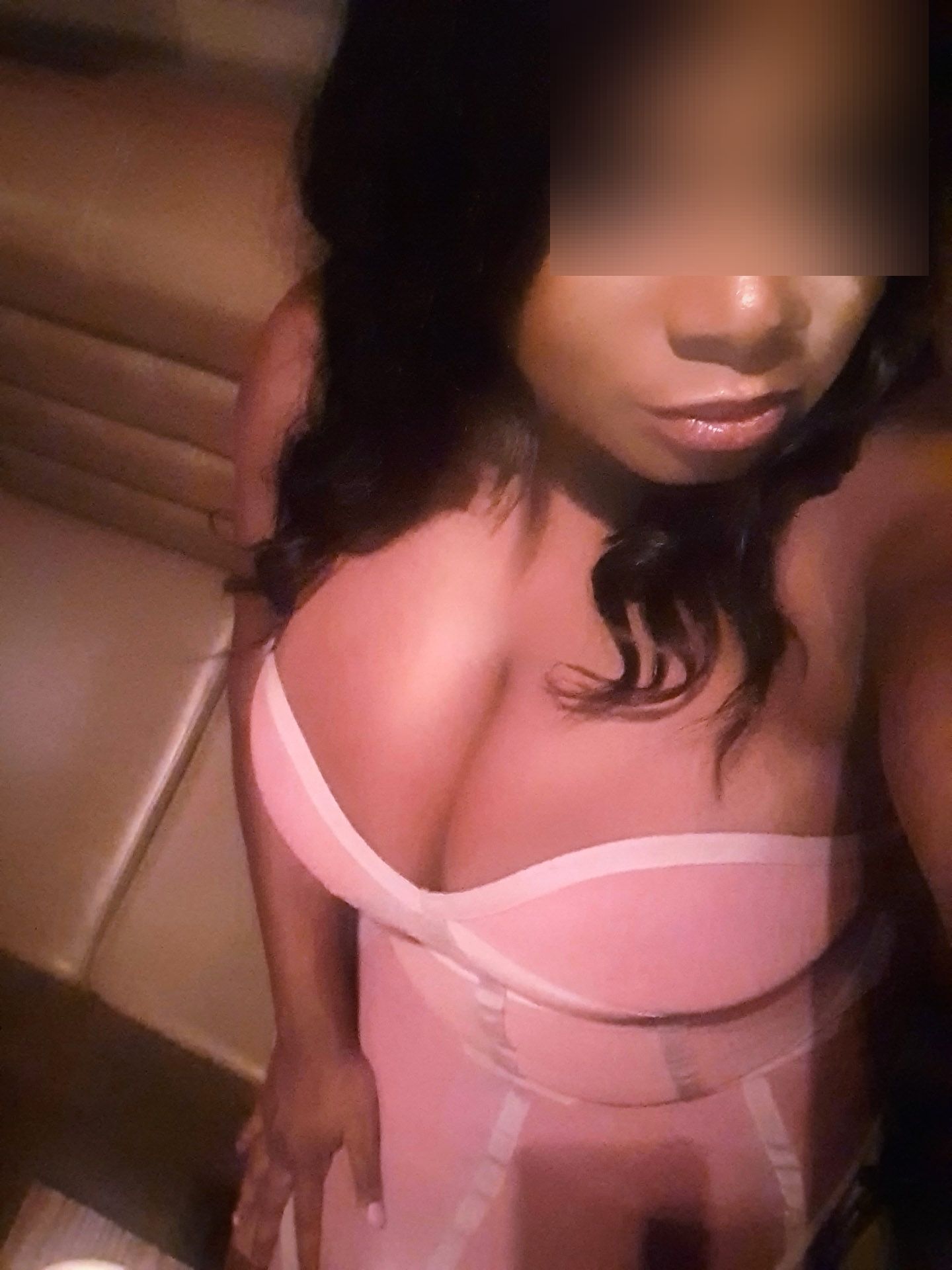 https://cdn.adultwork.com/gallery/G12/8776125.jpg