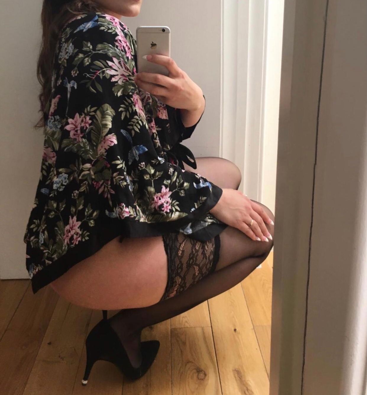 https://cdn.adultwork.com/gallery/G12/8778186.jpg