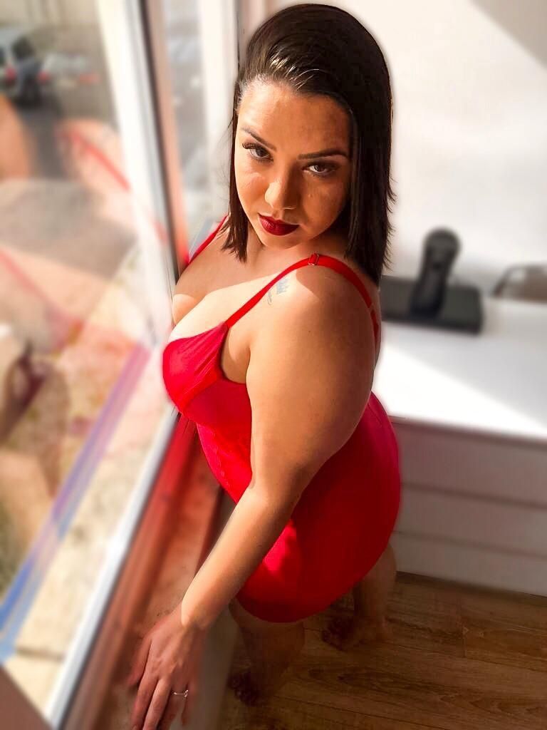 https://cdn.adultwork.com/gallery/G12/8779378.jpg