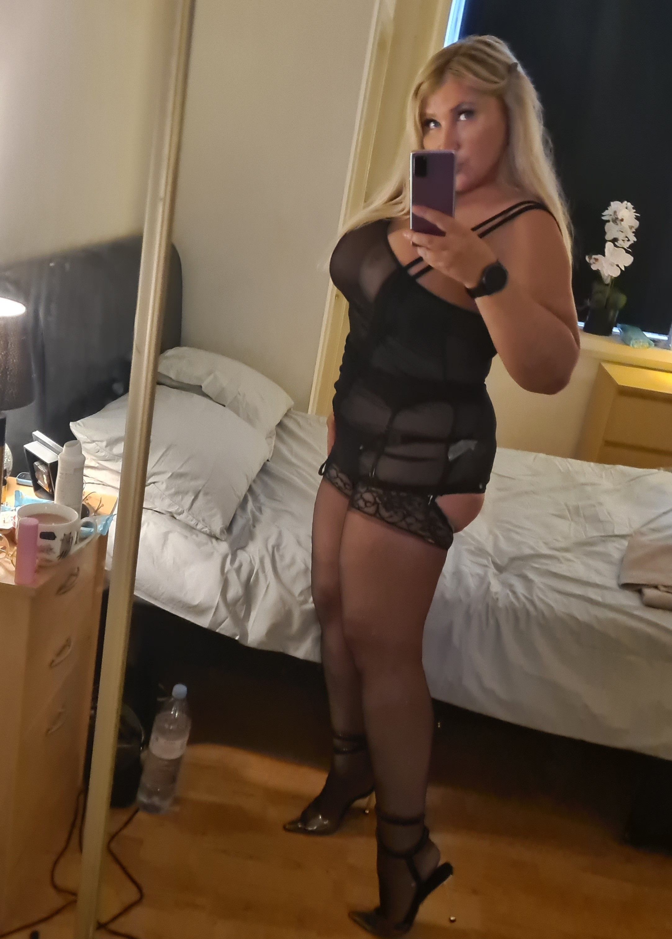 https://cdn.adultwork.com/gallery/G12/8780562.jpg