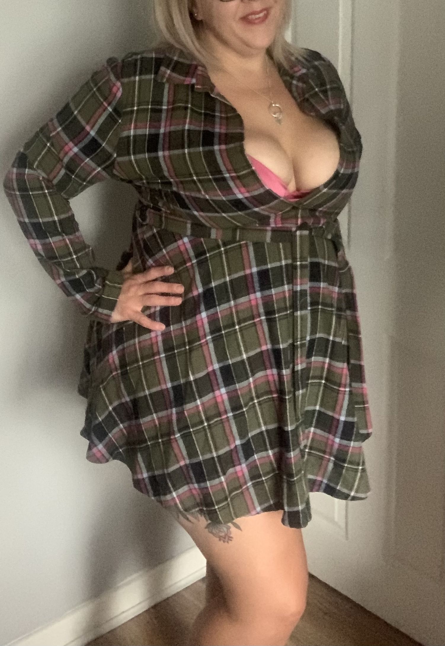 https://cdn.adultwork.com/gallery/G12/8782927.jpg