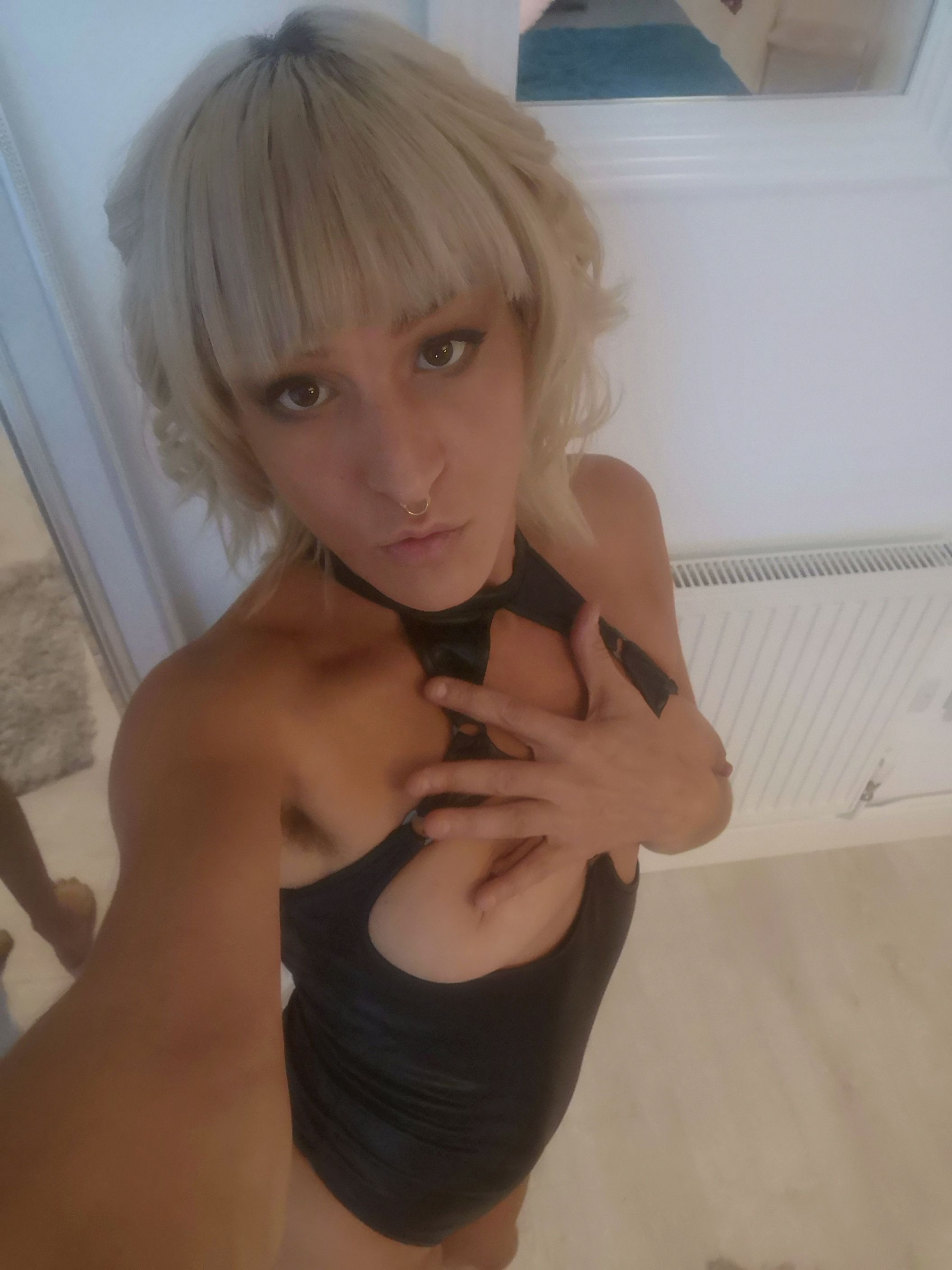 https://cdn.adultwork.com/gallery/G12/8784079.jpg