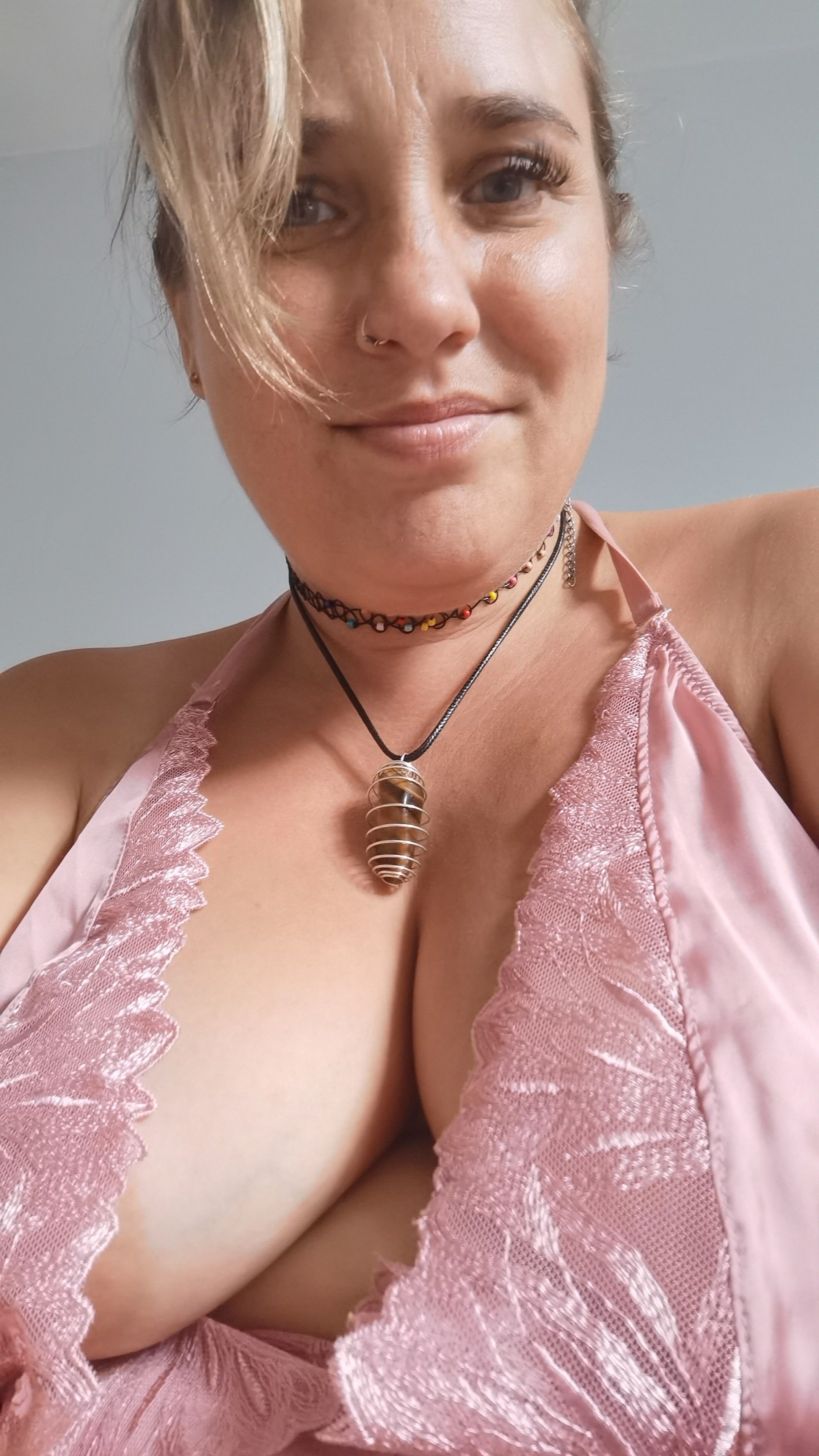 https://cdn.adultwork.com/gallery/G12/8792672.jpg