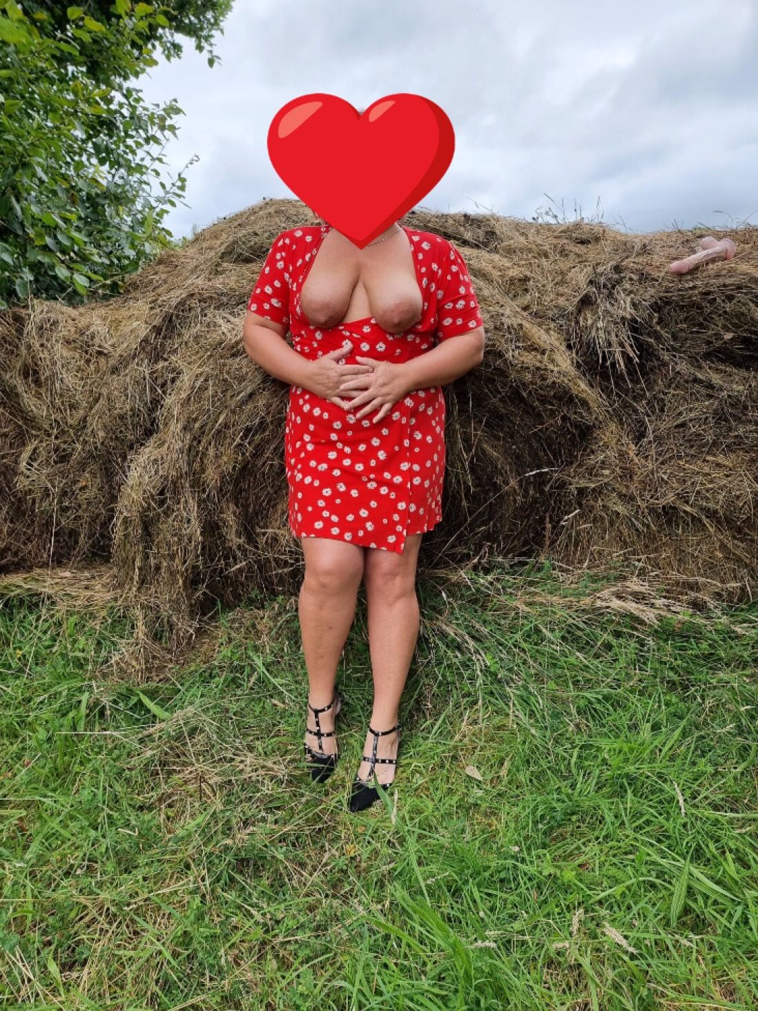 https://cdn.adultwork.com/gallery/G12/8794584.jpg