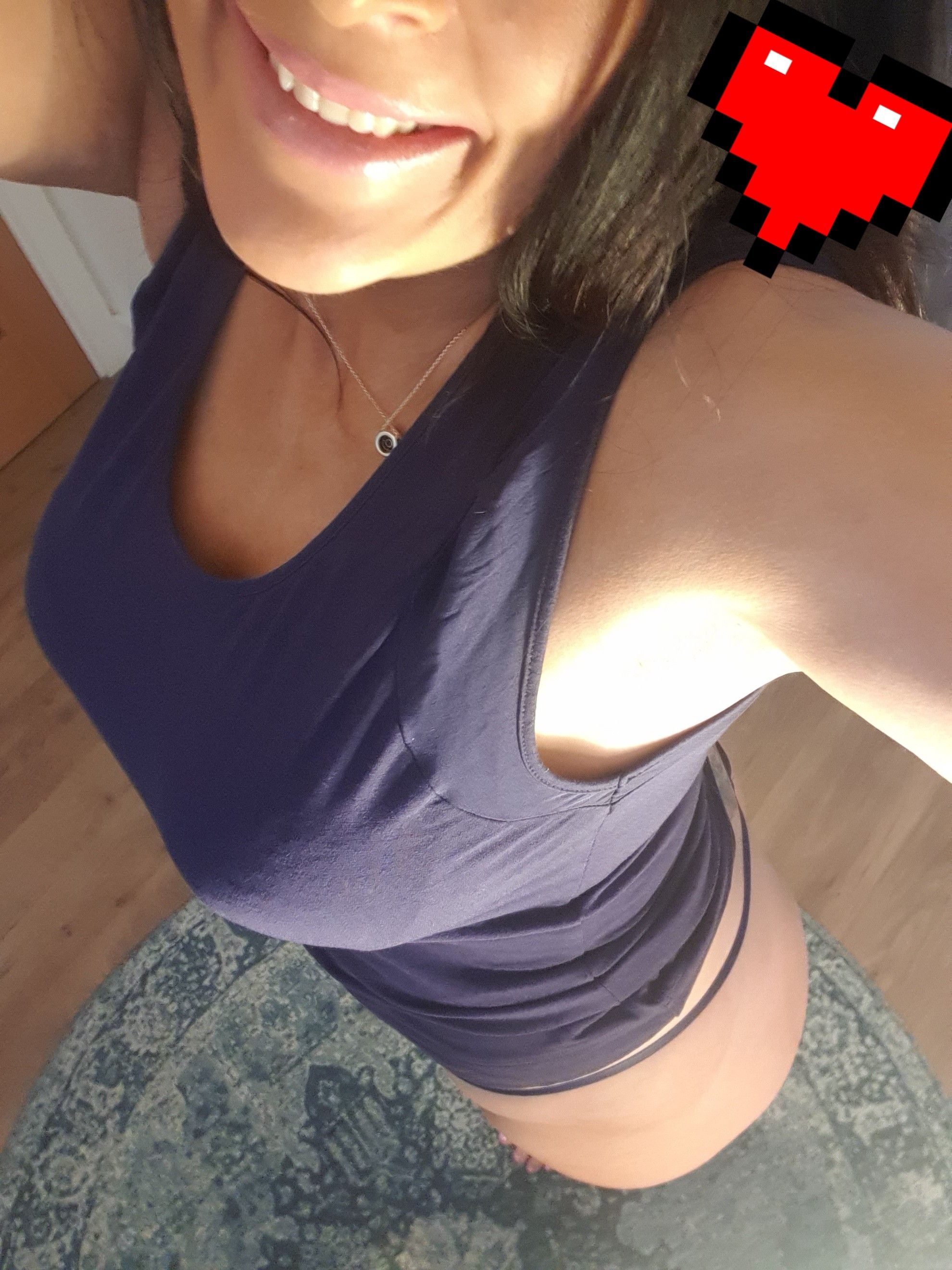 https://cdn.adultwork.com/gallery/G12/8799292.jpg