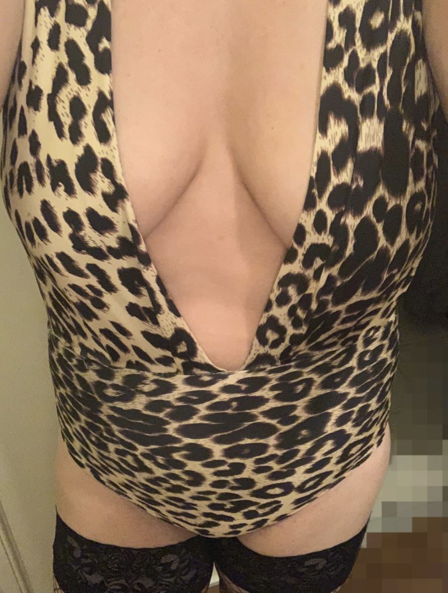 https://cdn.adultwork.com/gallery/G12/8799608.jpg