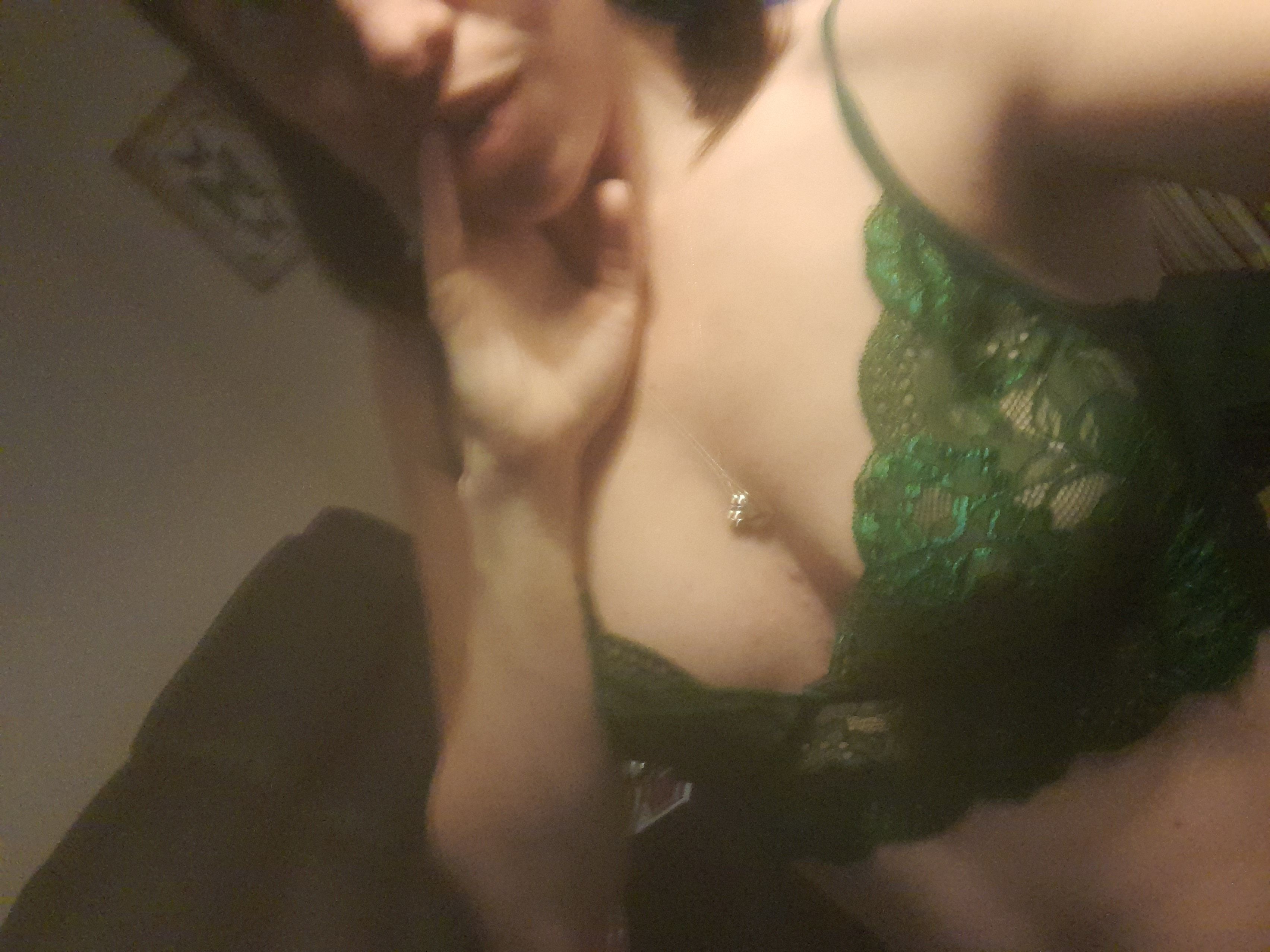 https://cdn.adultwork.com/gallery/G12/8804011.jpg