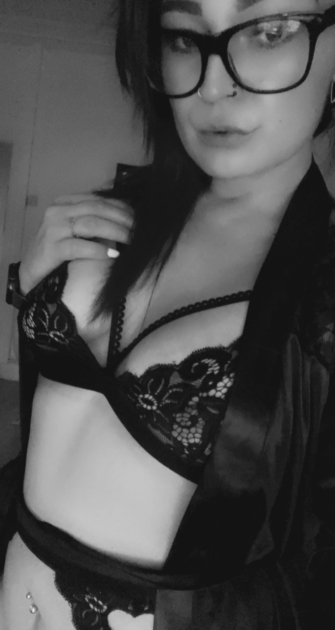 https://cdn.adultwork.com/gallery/G12/8804303.jpg