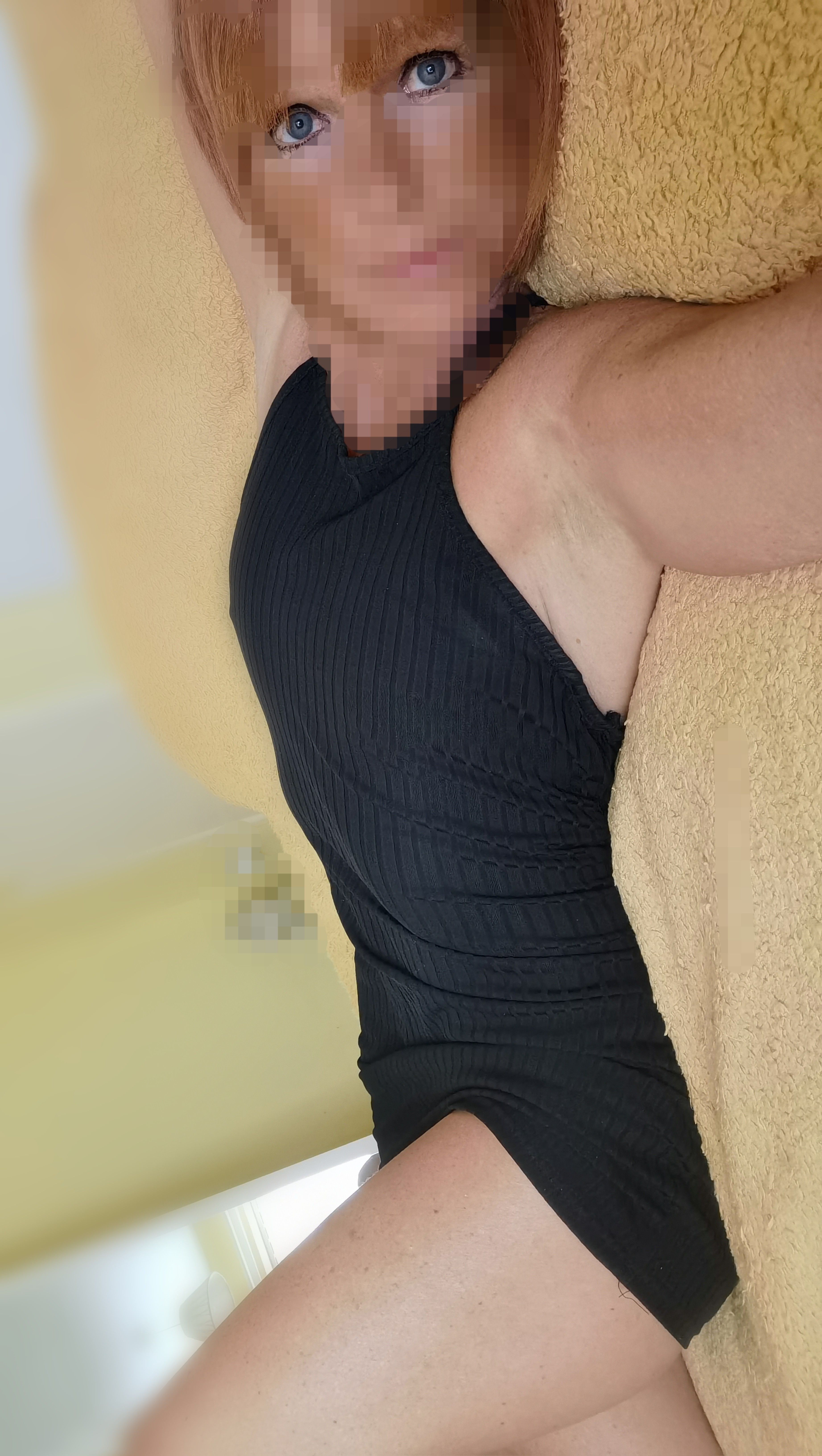 https://cdn.adultwork.com/gallery/G12/8806445.jpg