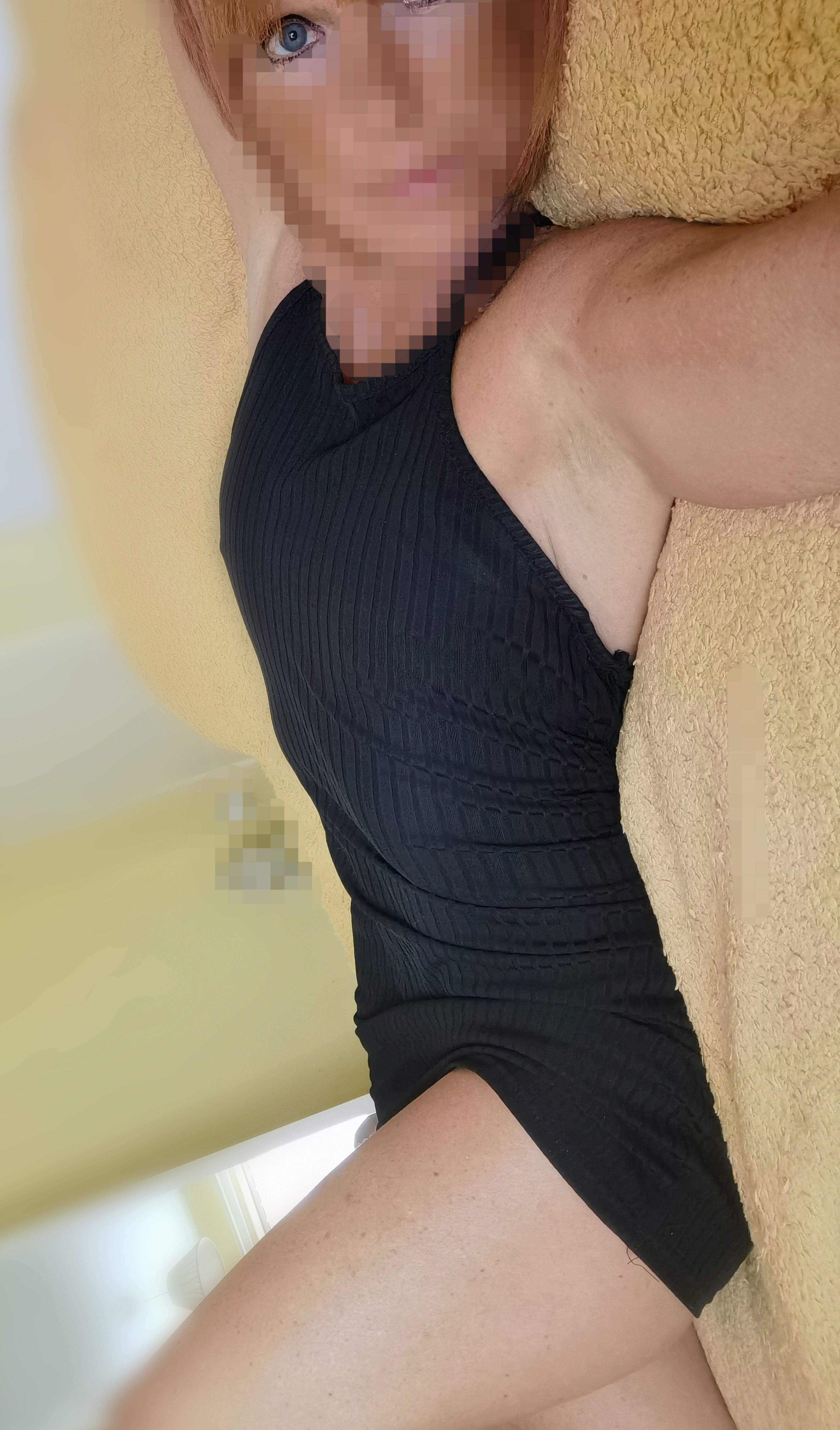 https://cdn.adultwork.com/gallery/G12/8806920.jpg