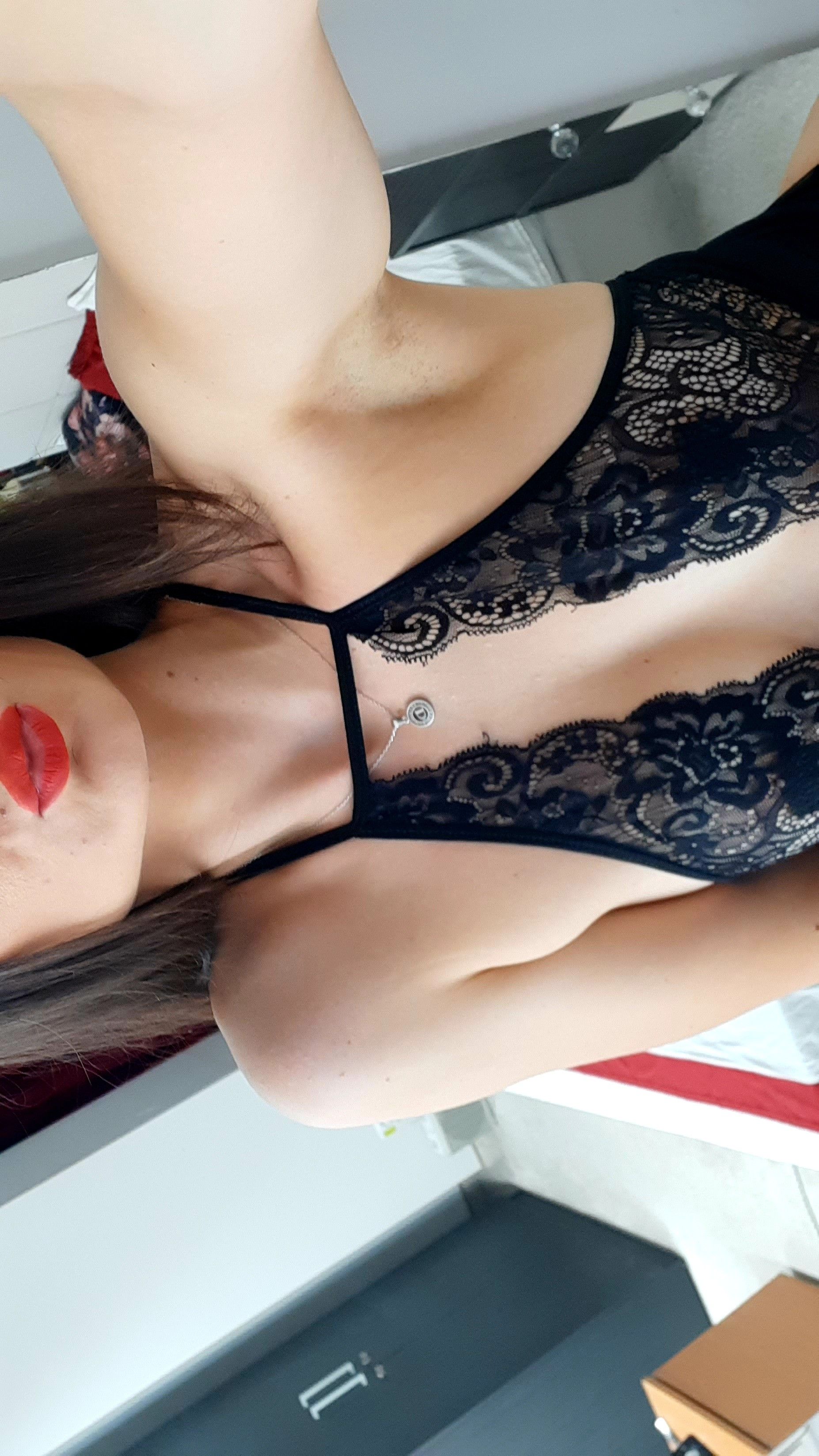 https://cdn.adultwork.com/gallery/G12/8807412.jpg