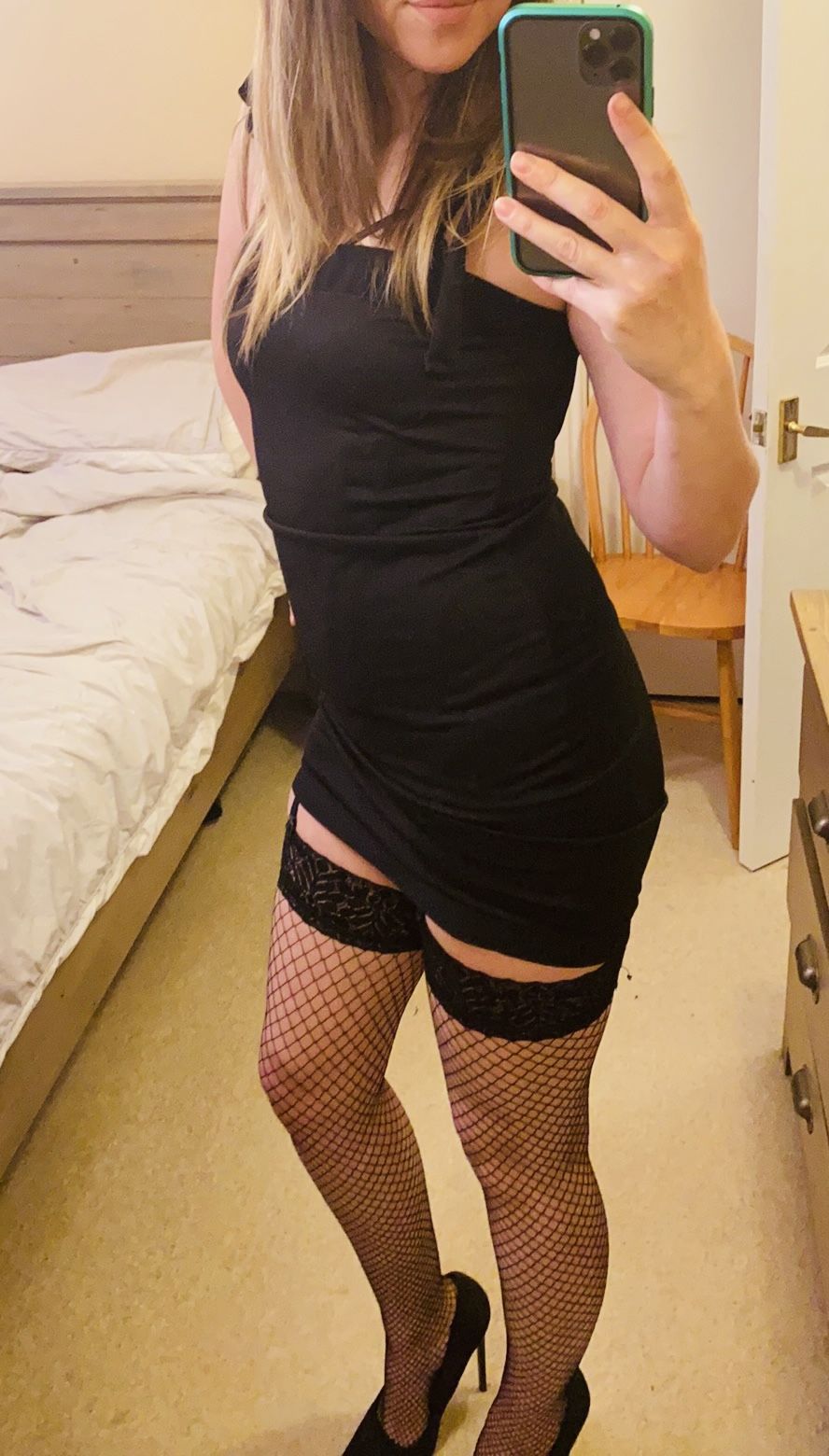 https://cdn.adultwork.com/gallery/G12/8807506.jpg