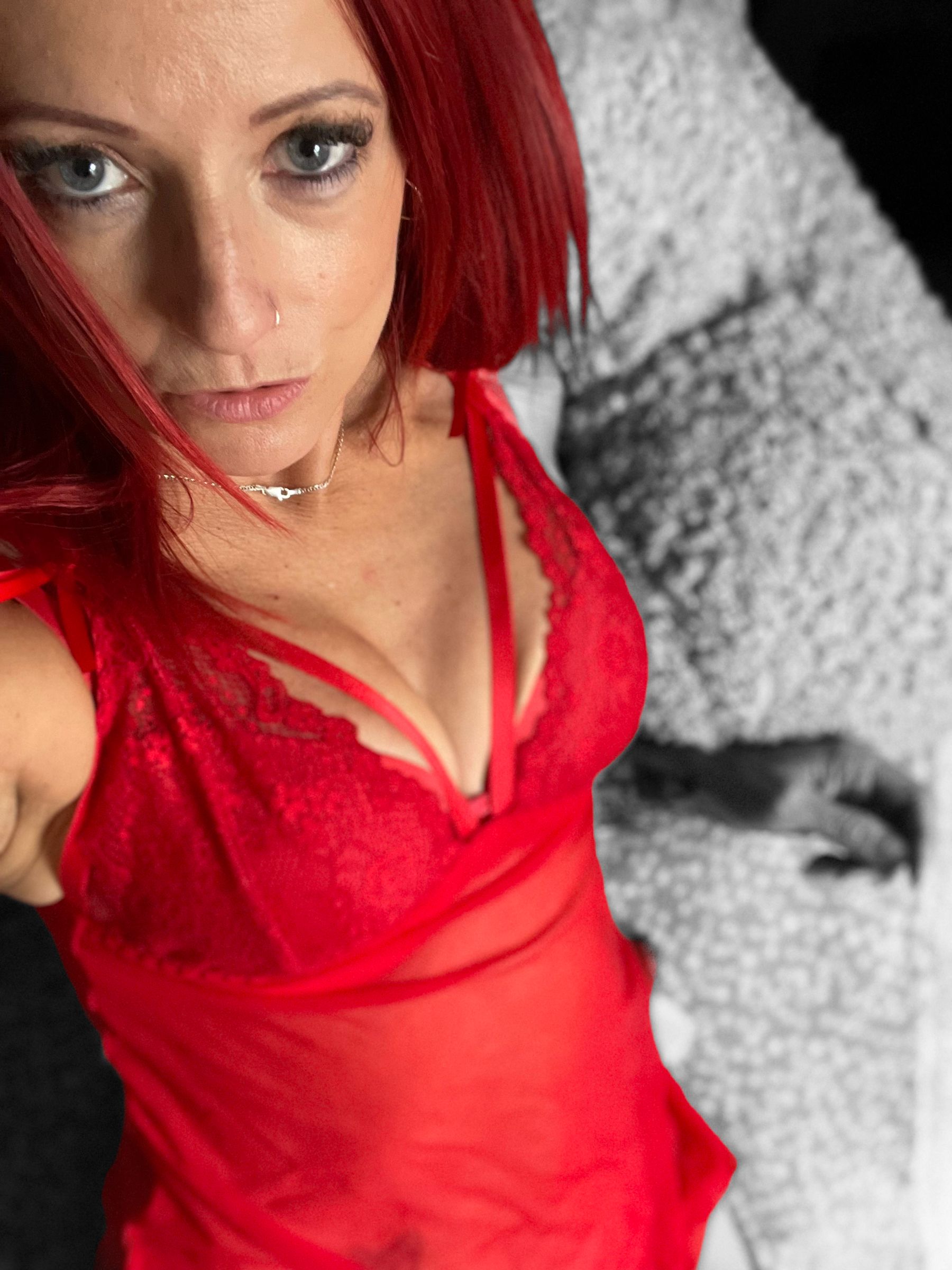 https://cdn.adultwork.com/gallery/G12/8808022.jpg