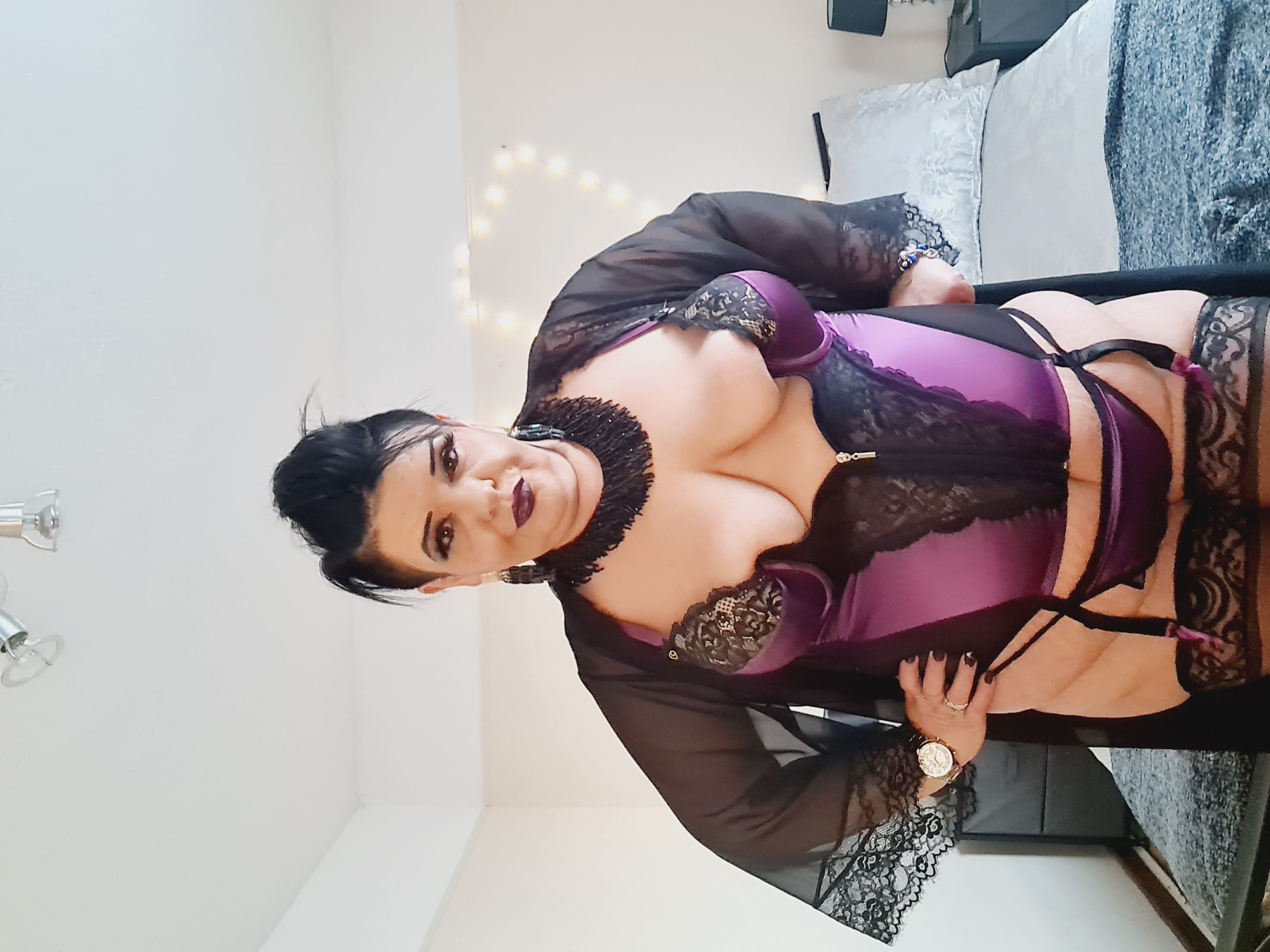 https://cdn.adultwork.com/gallery/G12/8808915.jpg