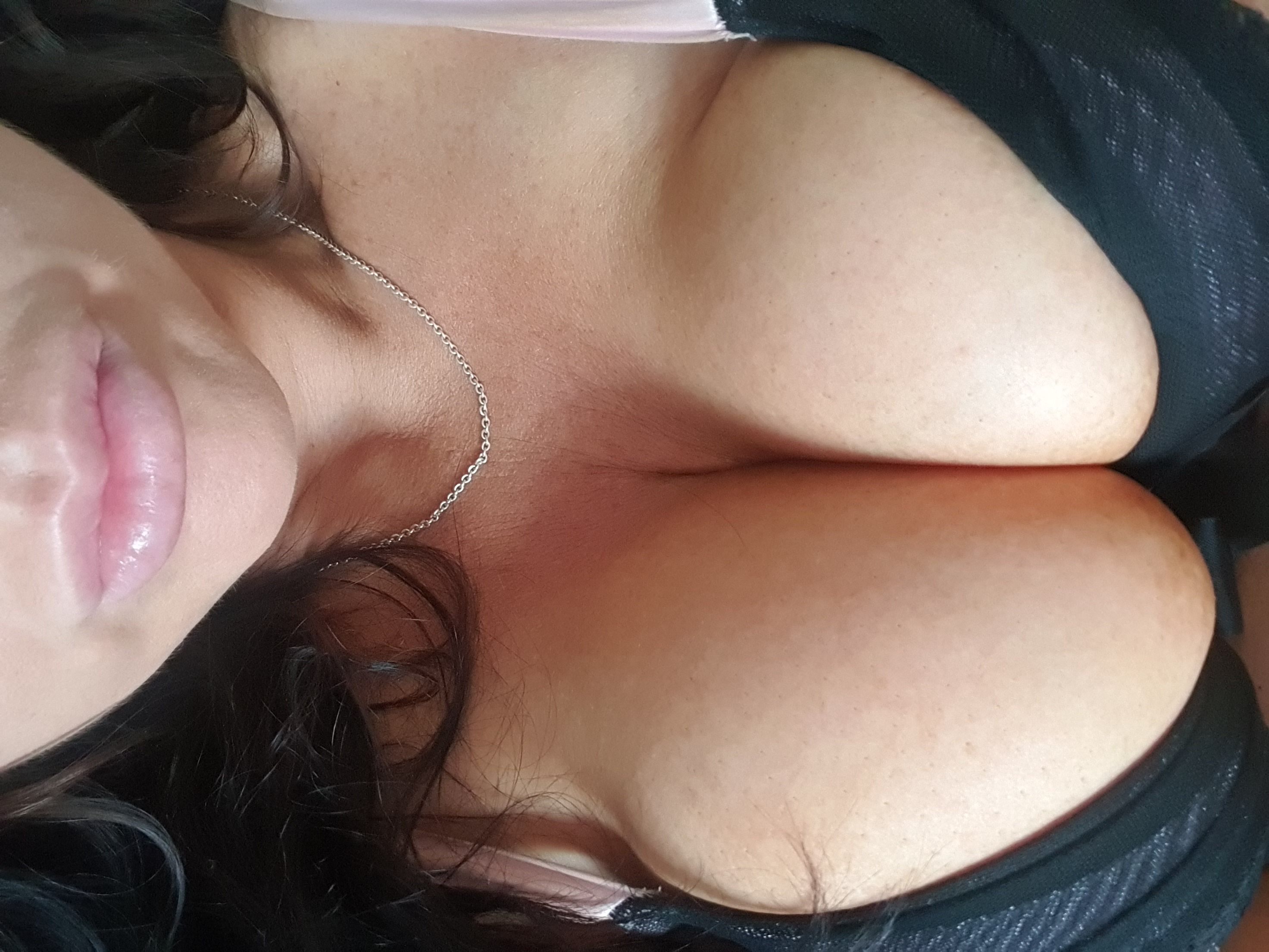 https://cdn.adultwork.com/gallery/G12/8810331.jpg