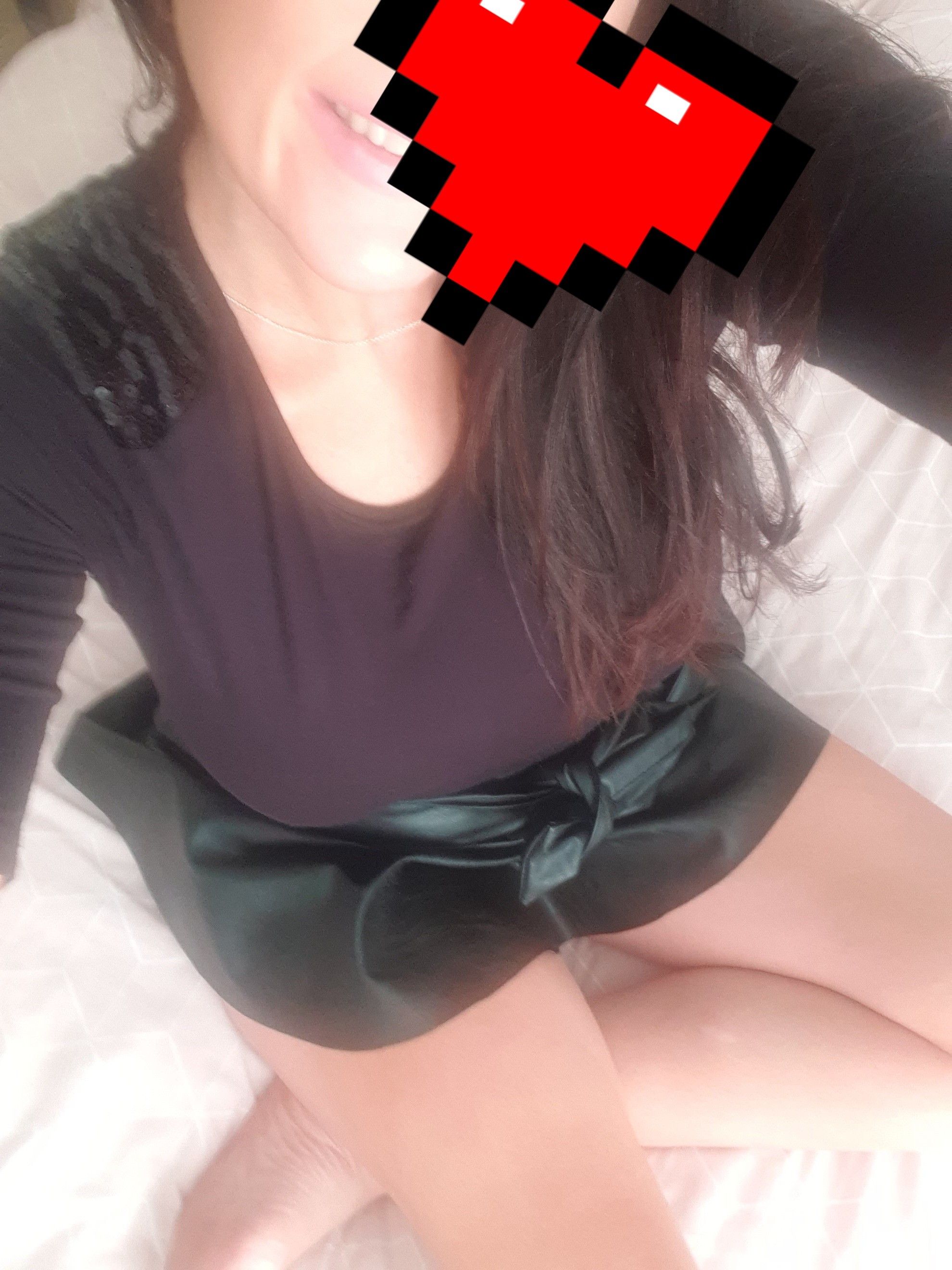 https://cdn.adultwork.com/gallery/G12/8811082.jpg