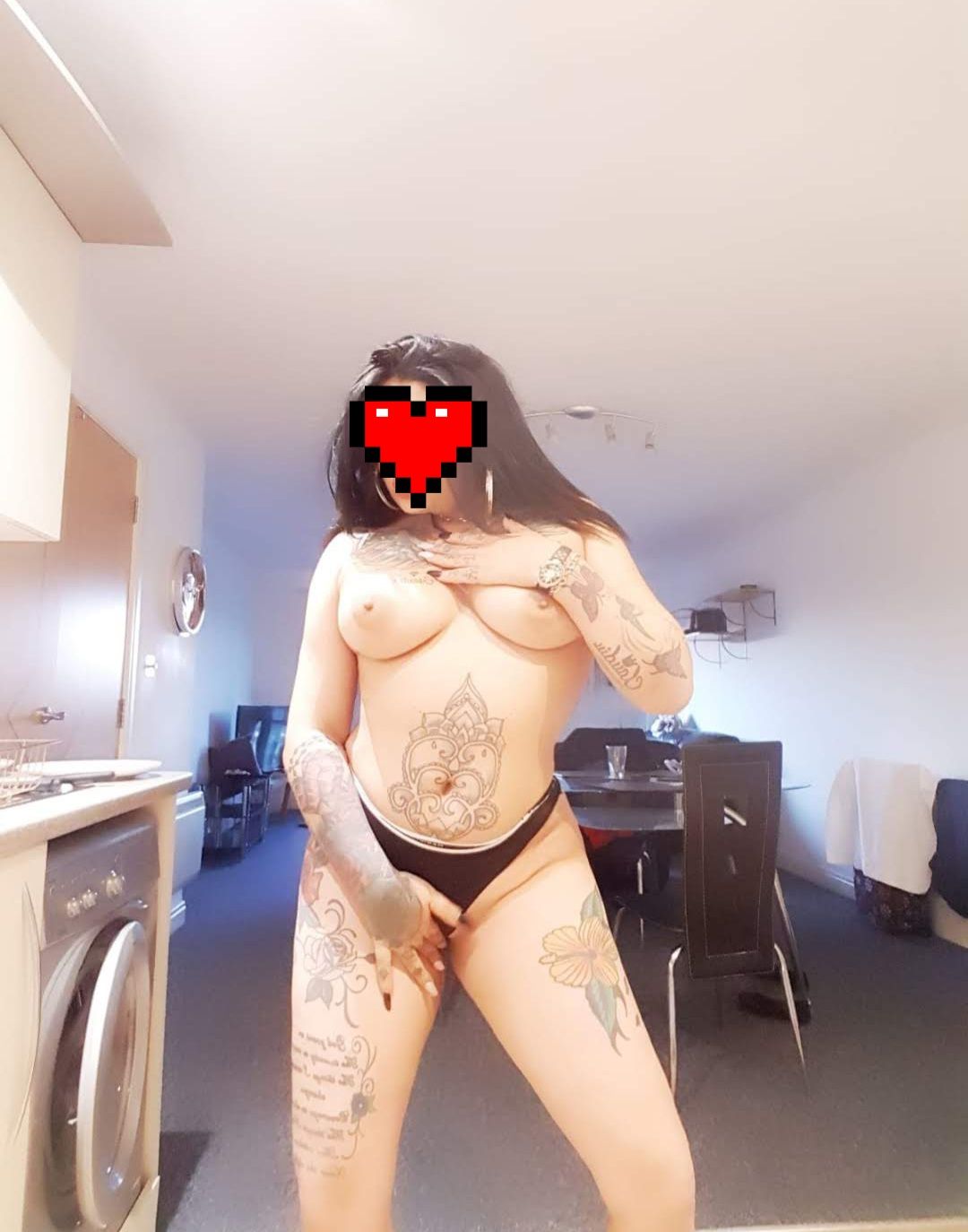 https://cdn.adultwork.com/gallery/G12/8811667.jpg