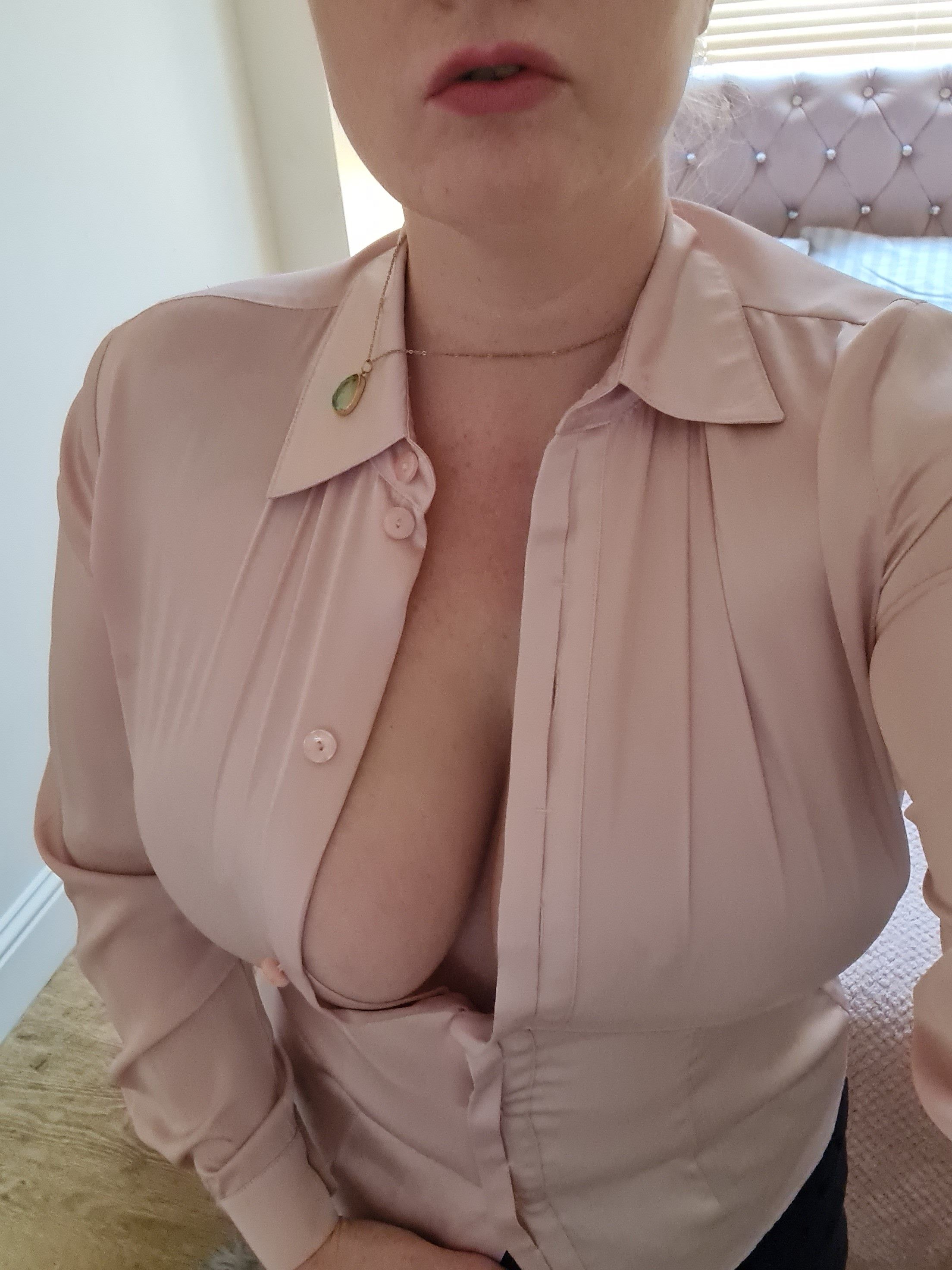 https://cdn.adultwork.com/gallery/G12/8812266.jpg