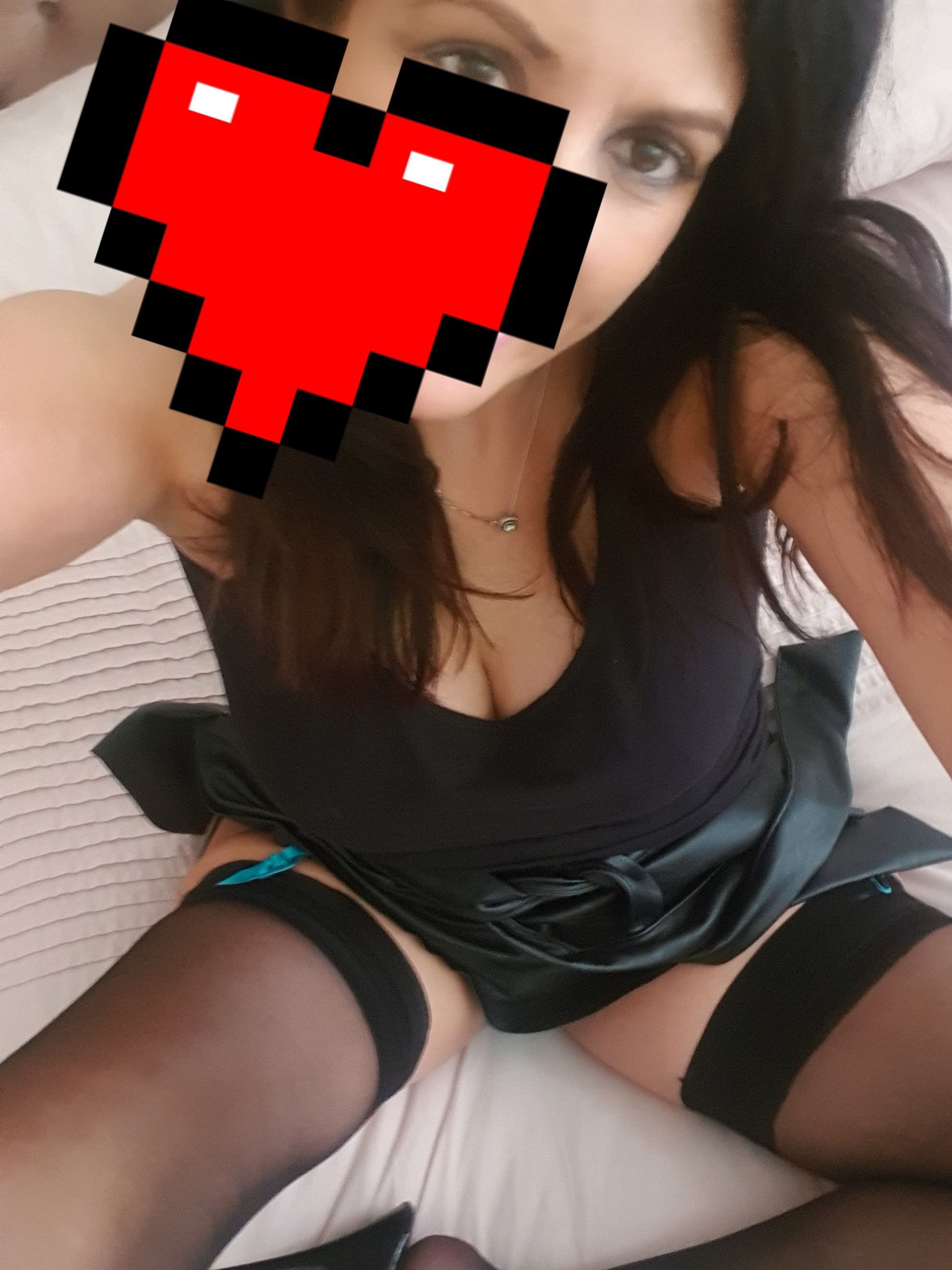 https://cdn.adultwork.com/gallery/G12/8812542.jpg