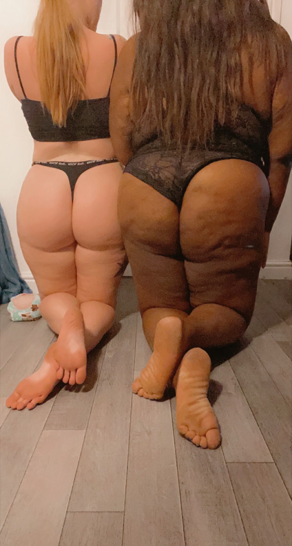 https://cdn.adultwork.com/gallery/G12/8815126.jpg