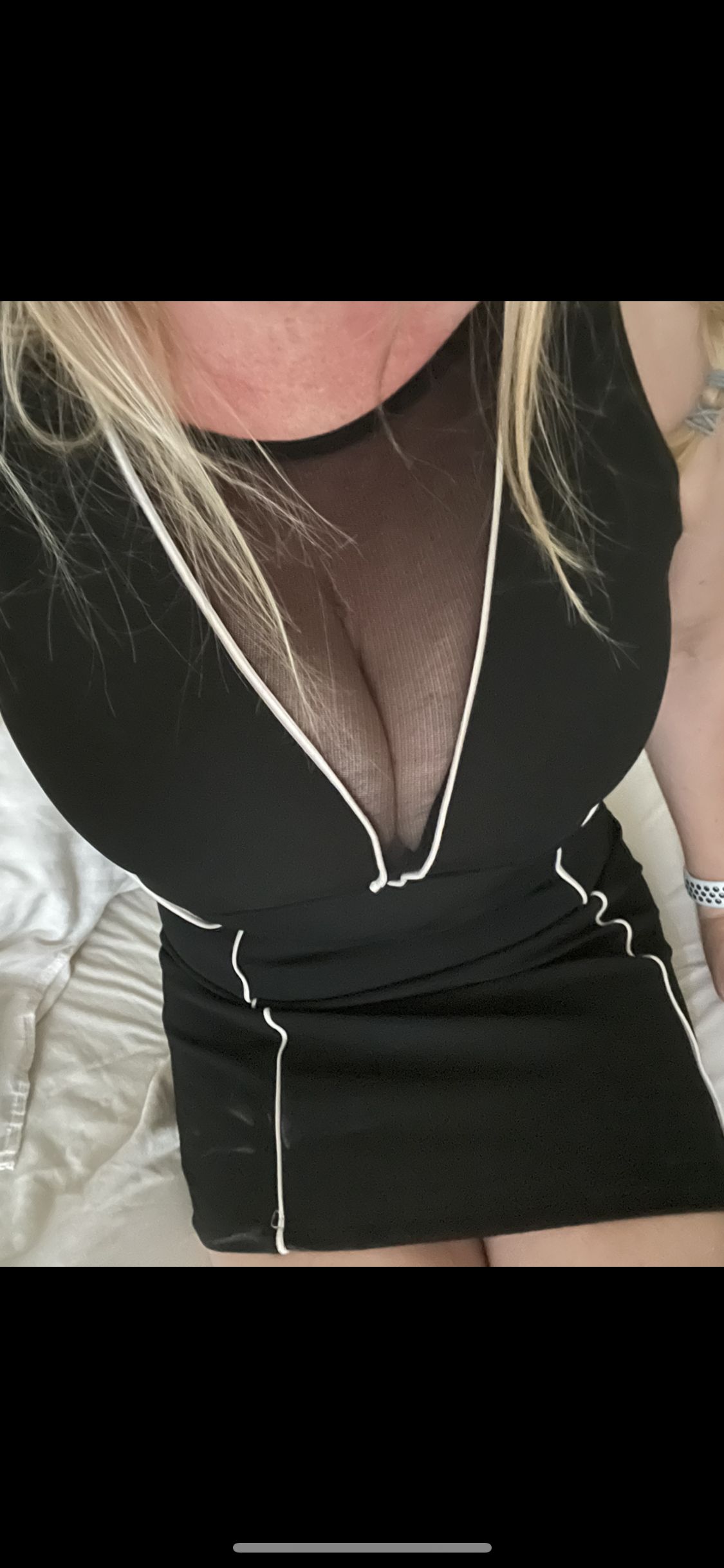 https://cdn.adultwork.com/gallery/G12/8815155.jpg