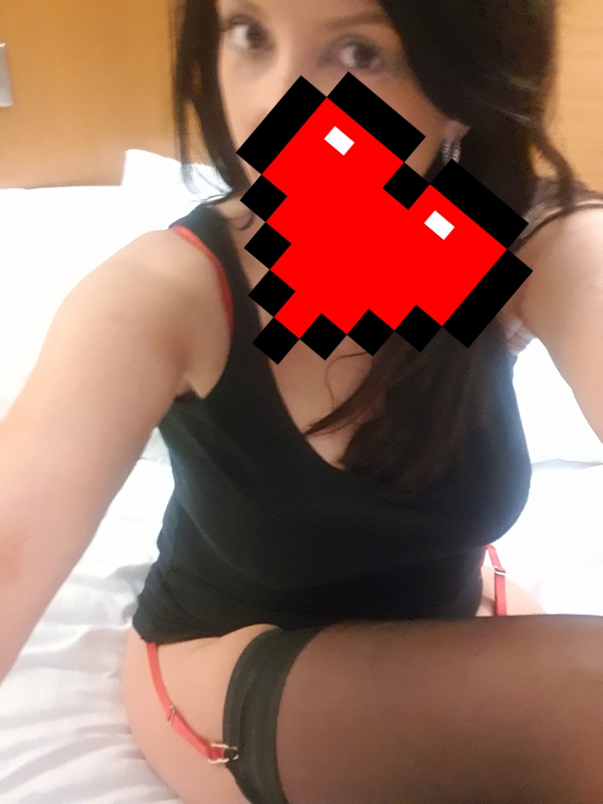 https://cdn.adultwork.com/gallery/G12/8815718.jpg