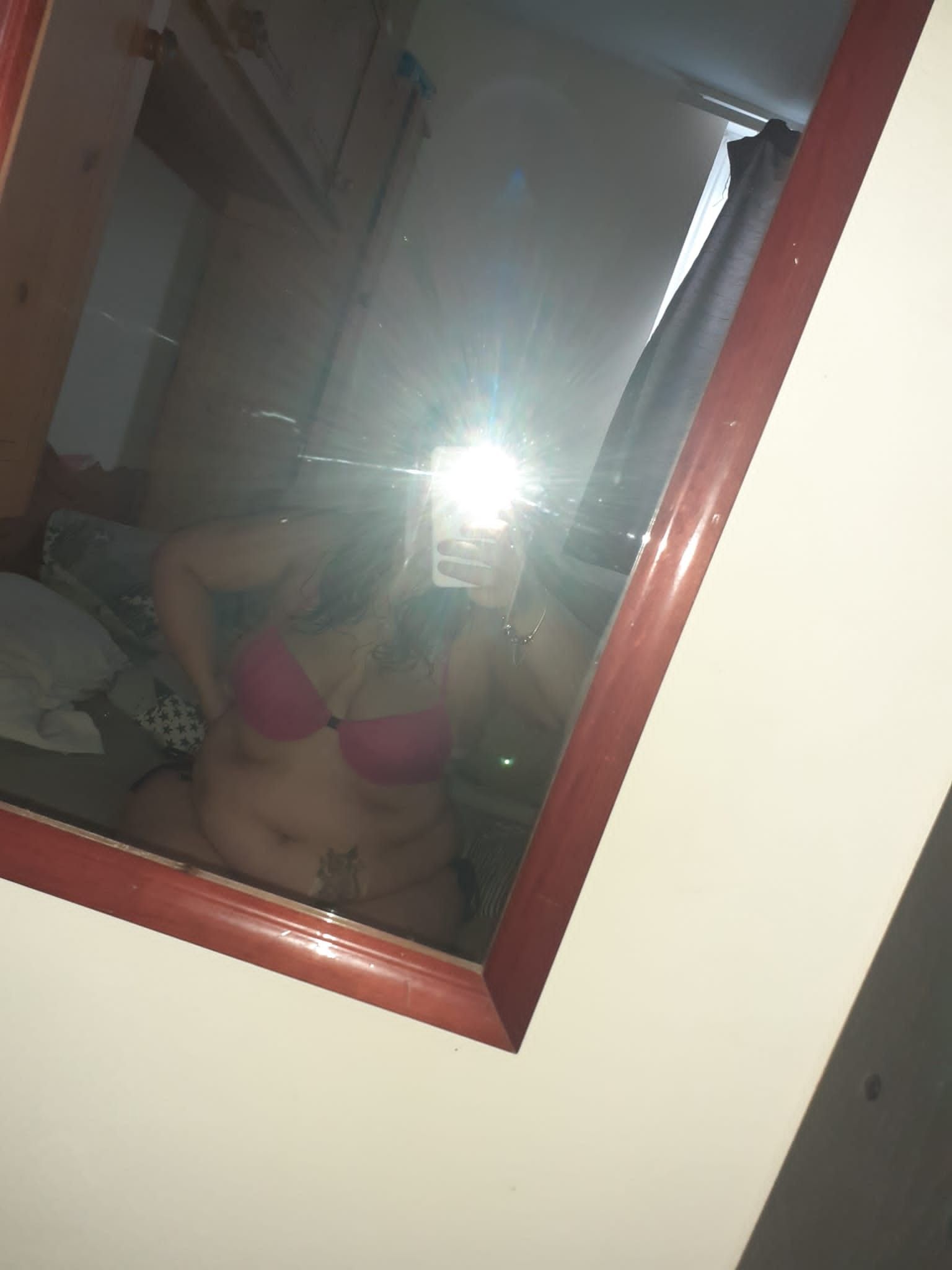 https://cdn.adultwork.com/gallery/G12/8816255.jpg