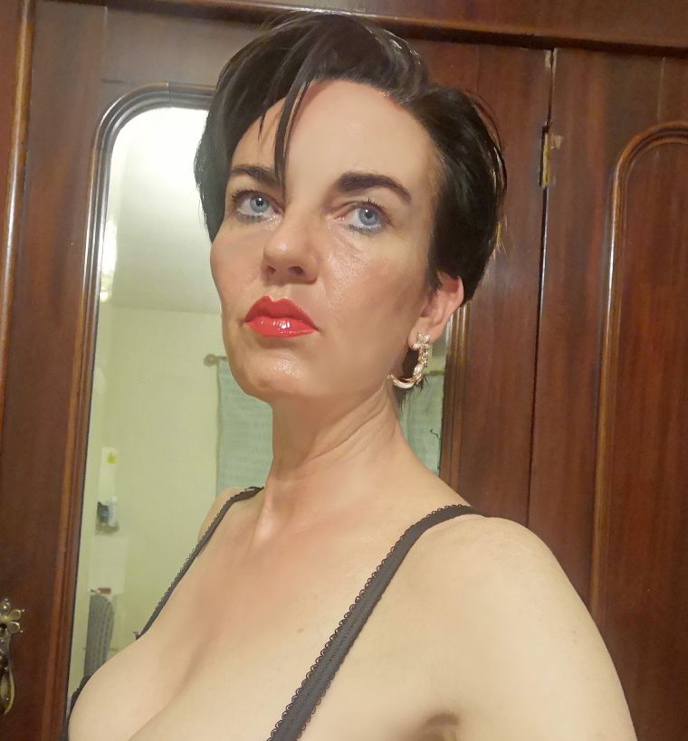 https://cdn.adultwork.com/gallery/G12/8816717.jpg