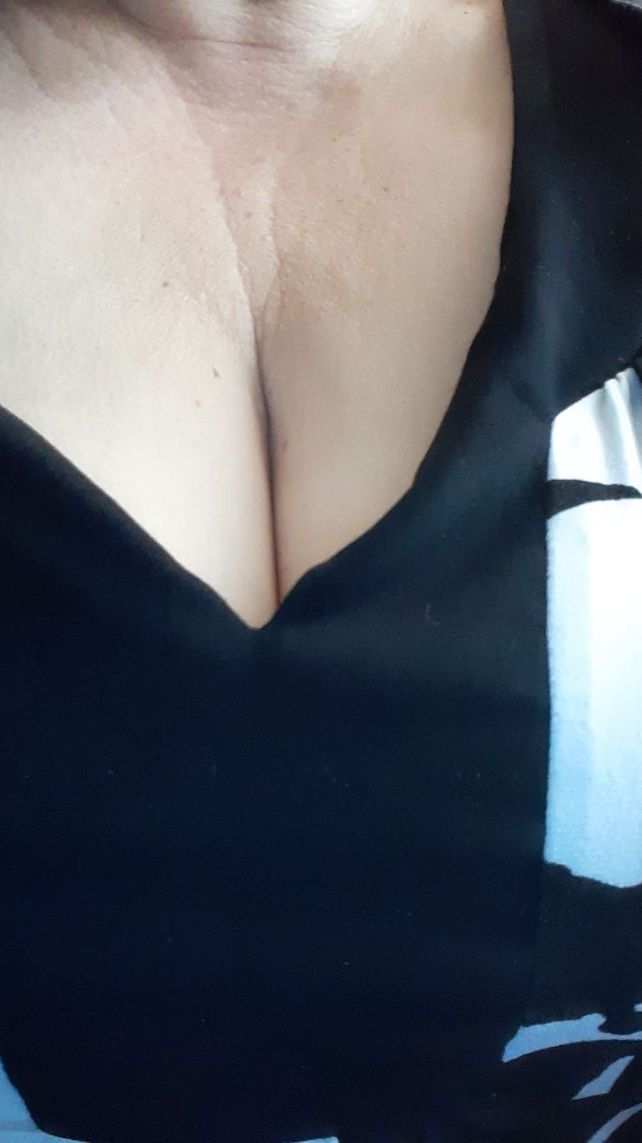 https://cdn.adultwork.com/gallery/G12/8817946.jpg