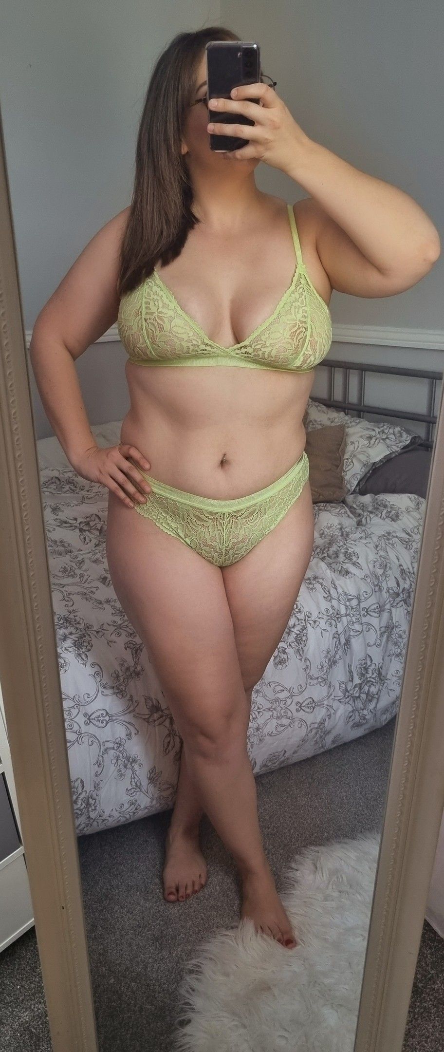 https://cdn.adultwork.com/gallery/G12/8818809.jpg