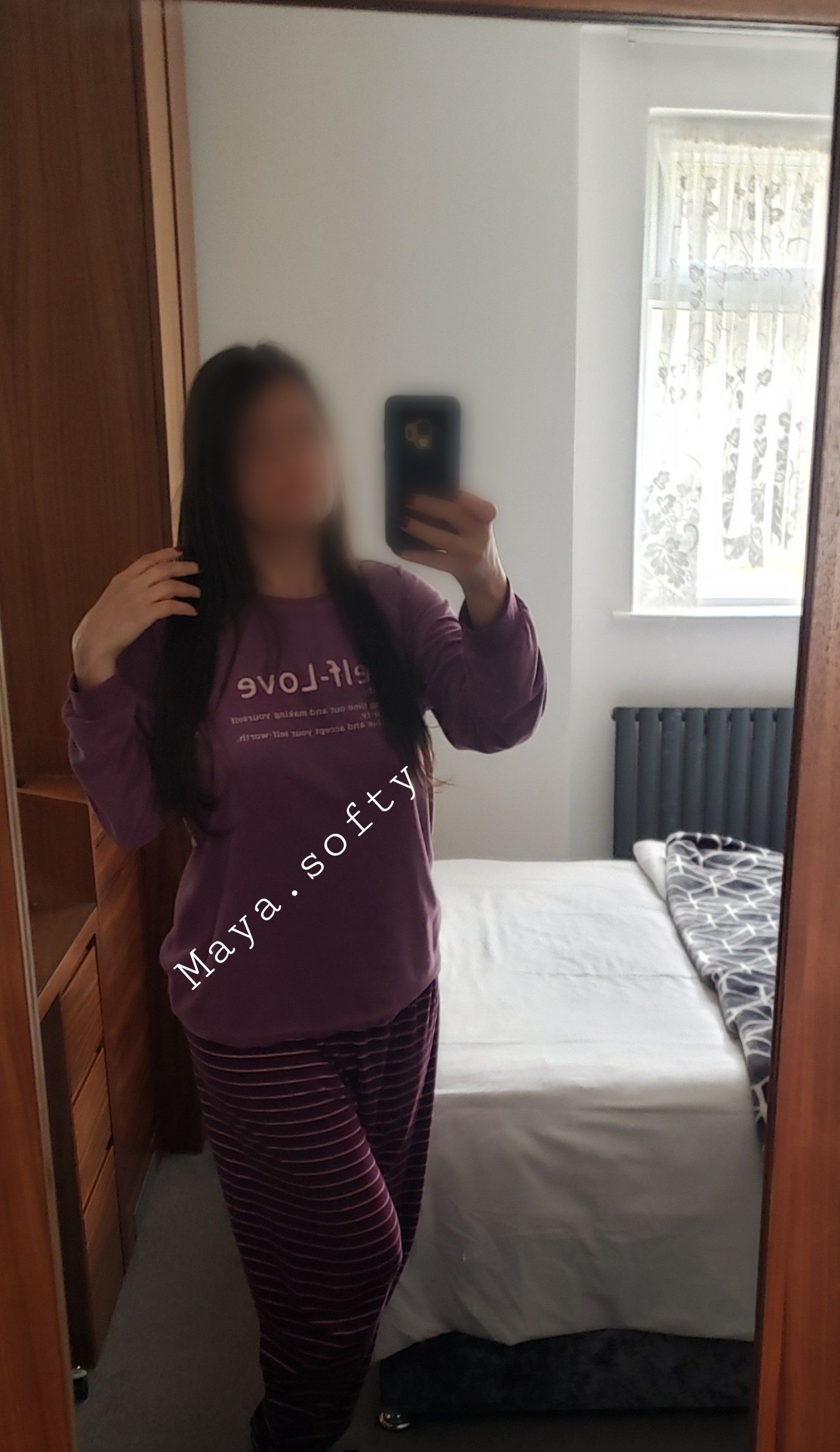 https://cdn.adultwork.com/gallery/G12/8824574.jpg