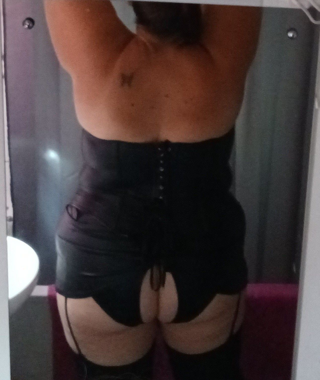 https://cdn.adultwork.com/gallery/G12/8827391.jpg