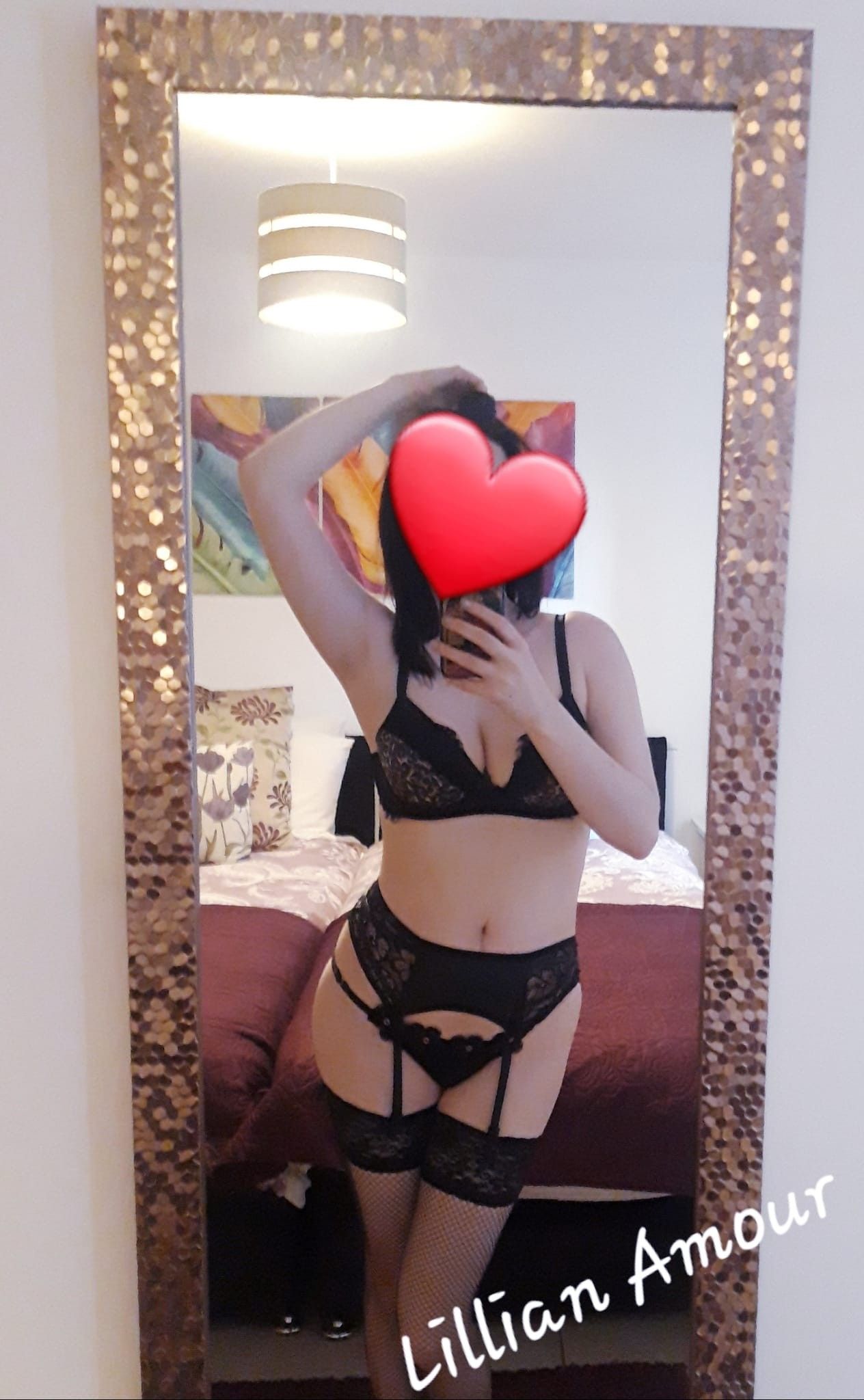 https://cdn.adultwork.com/gallery/G12/8837292.jpg