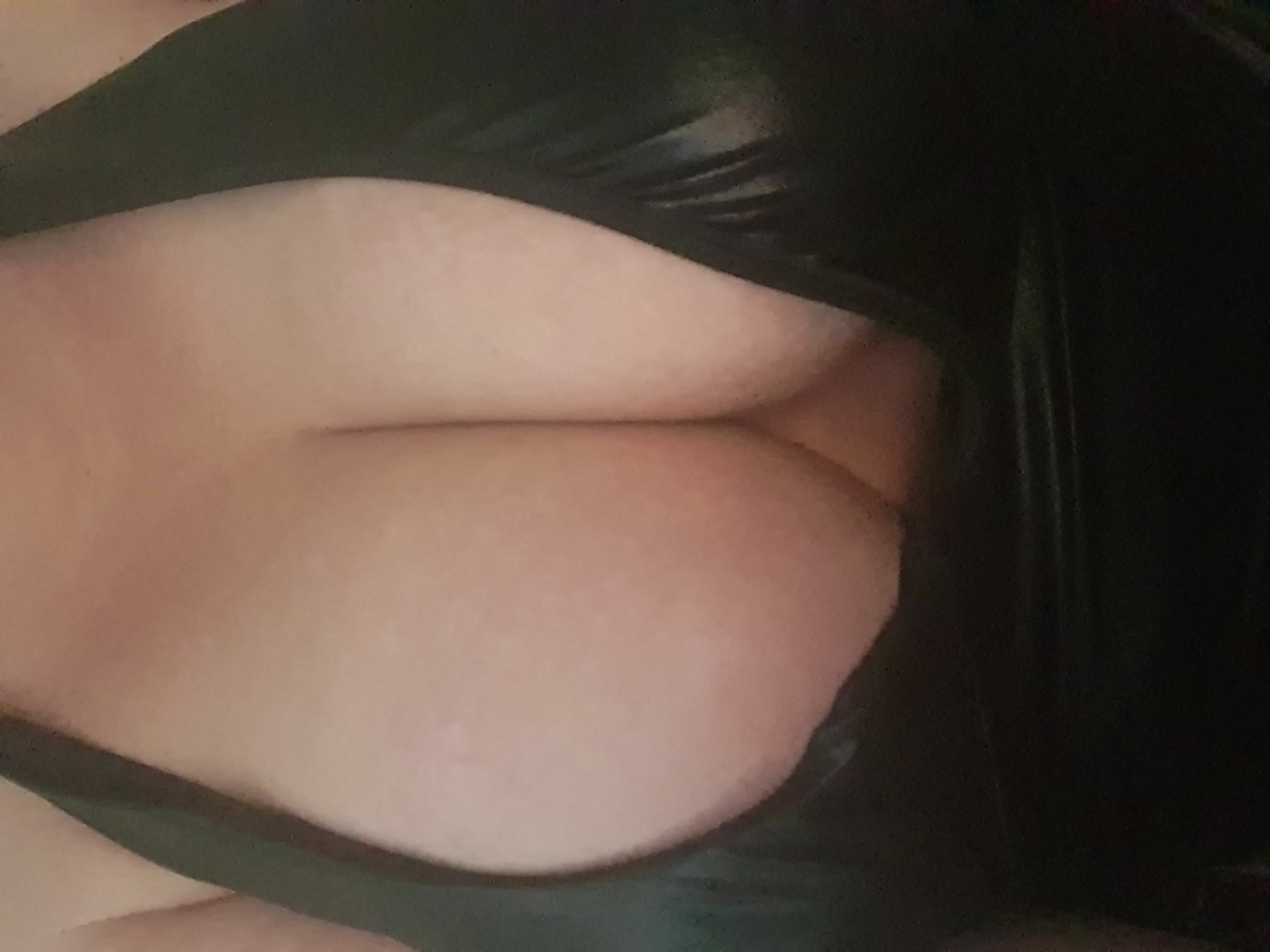 https://cdn.adultwork.com/gallery/G12/8841894.jpg