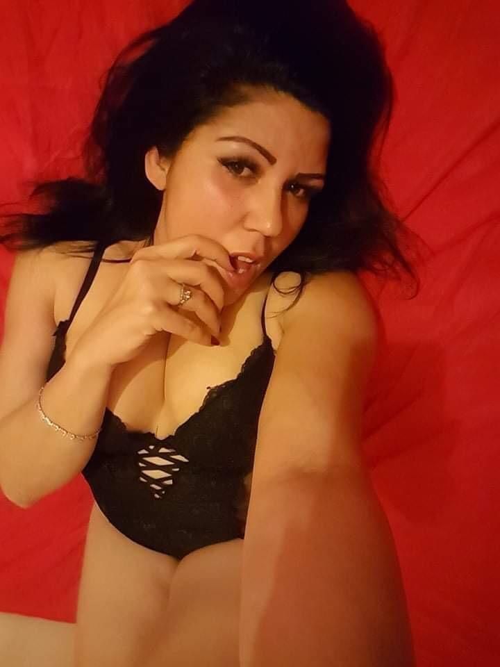 https://cdn.adultwork.com/gallery/G12/8841902.jpg