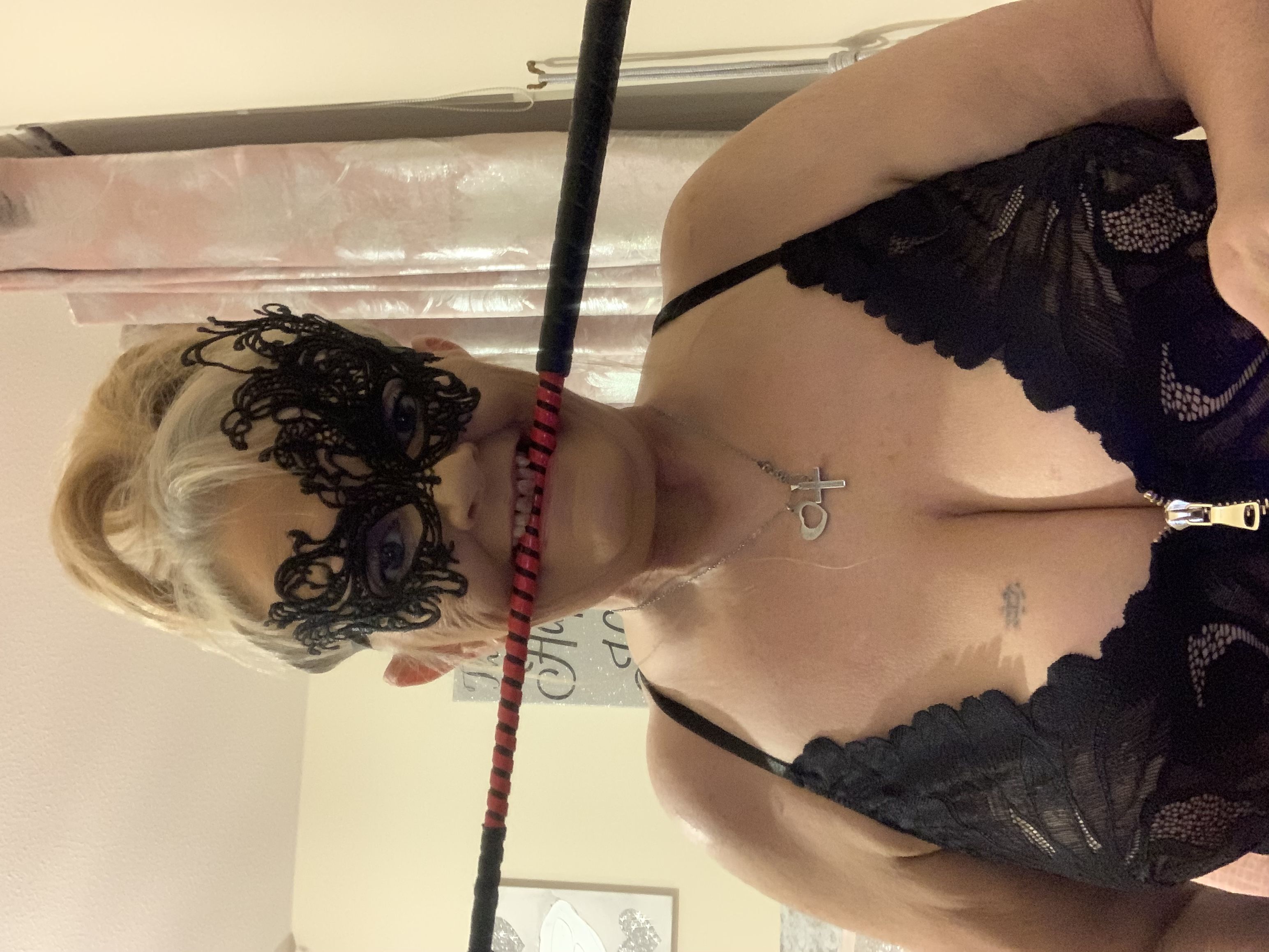 https://cdn.adultwork.com/gallery/G12/8860789.jpg