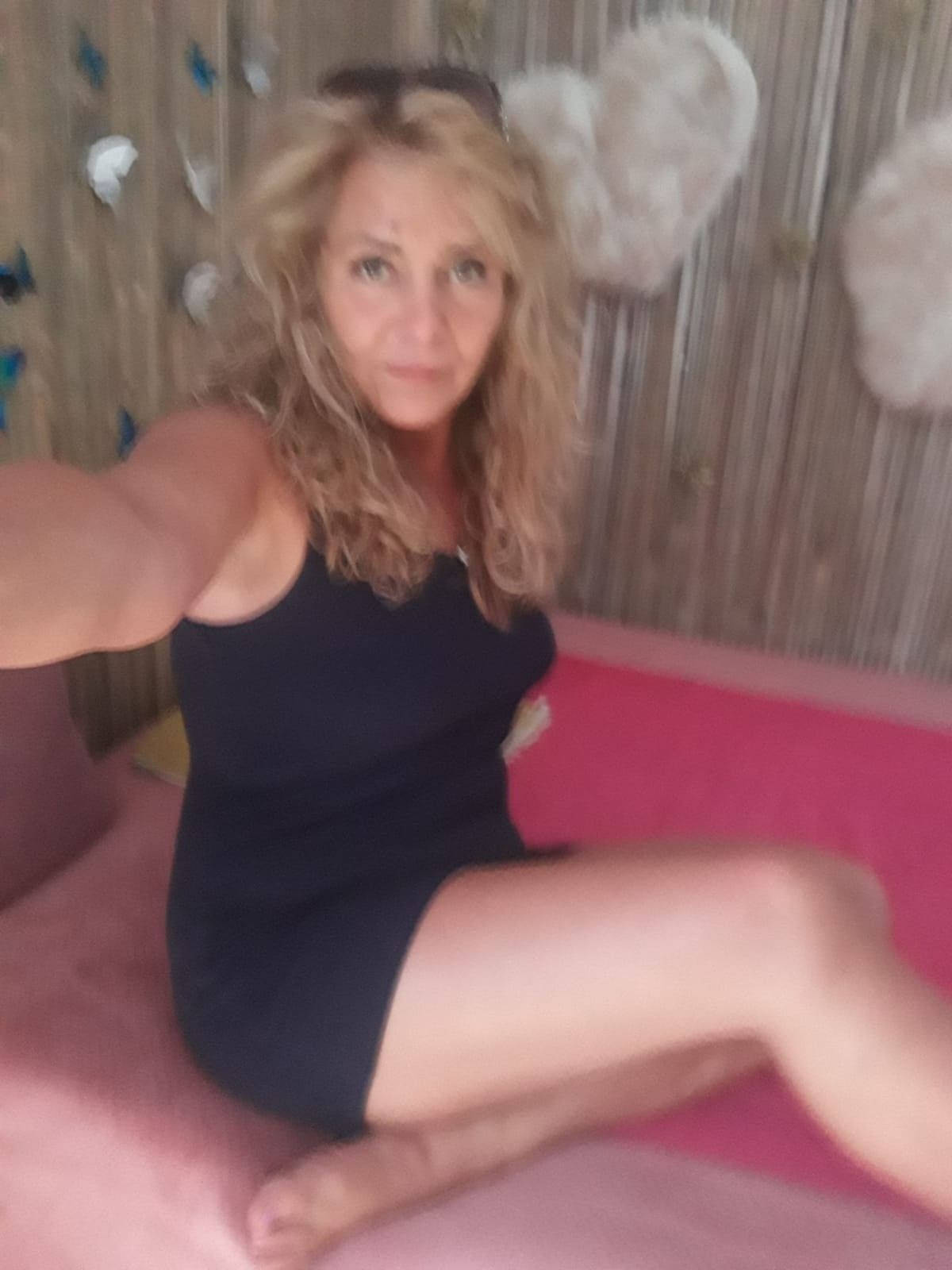 https://cdn.adultwork.com/gallery/G12/8869733.jpg