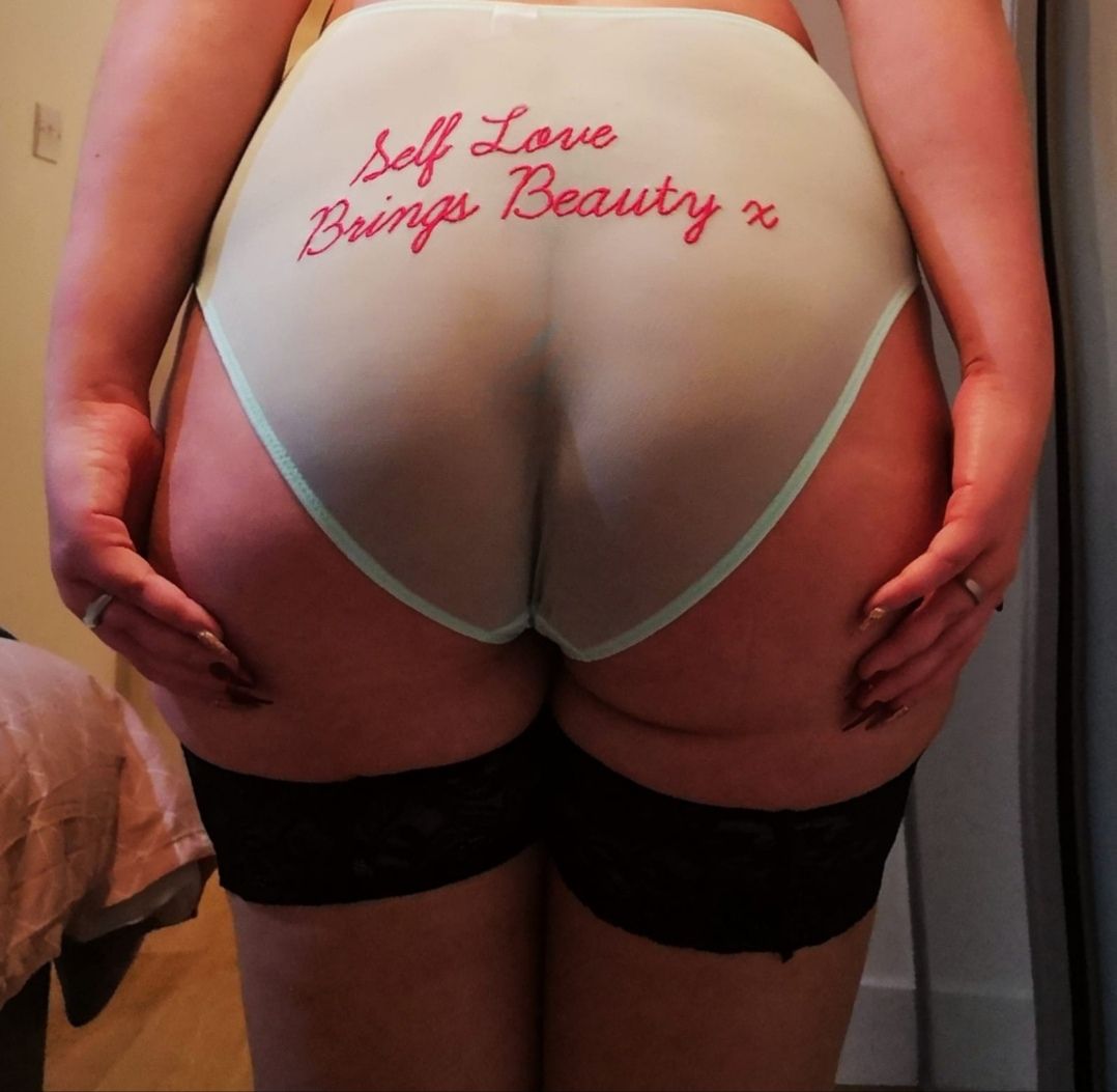 https://cdn.adultwork.com/gallery/G12/8871602.jpg