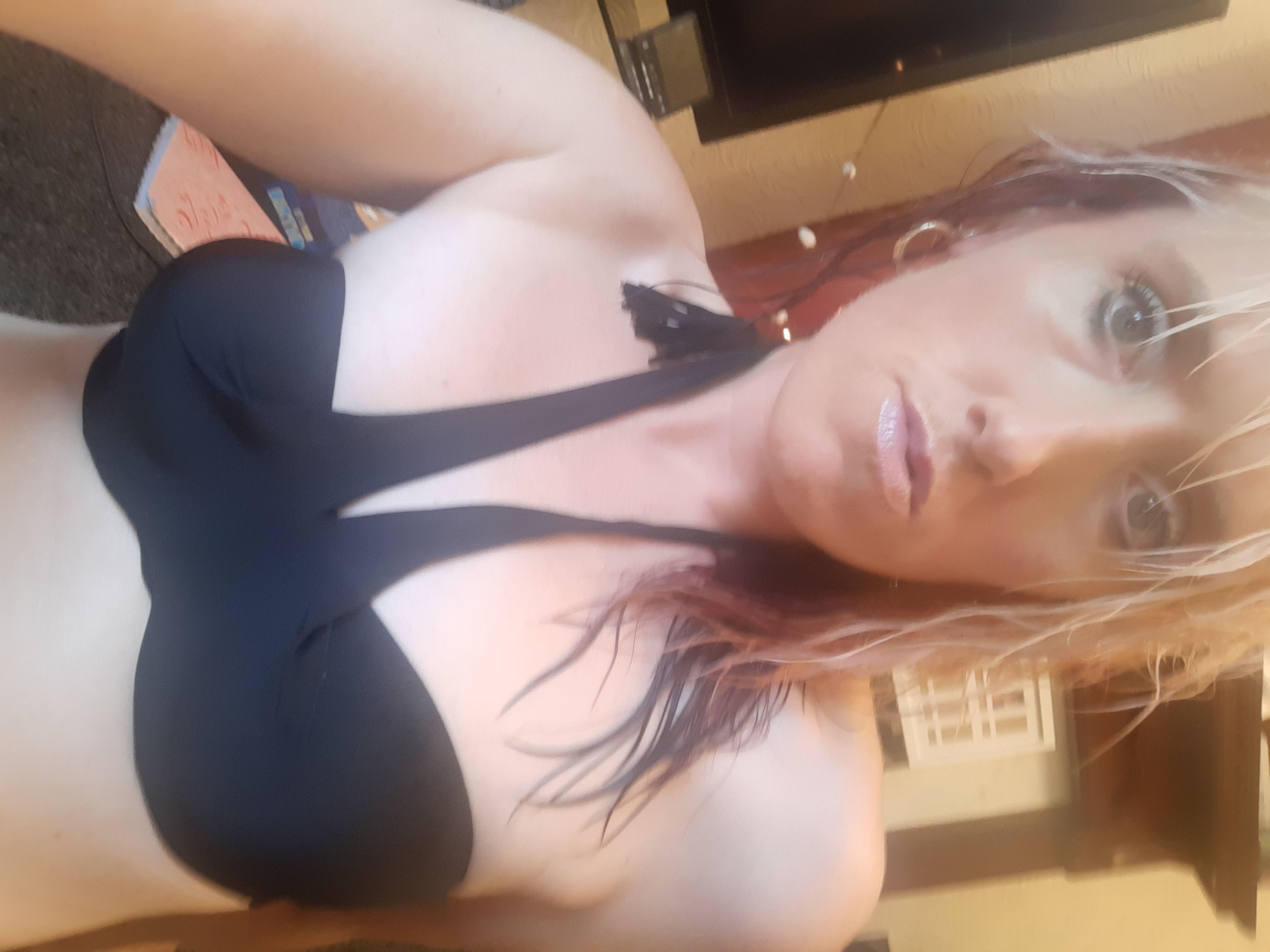 https://cdn.adultwork.com/gallery/G12/8878350.jpg