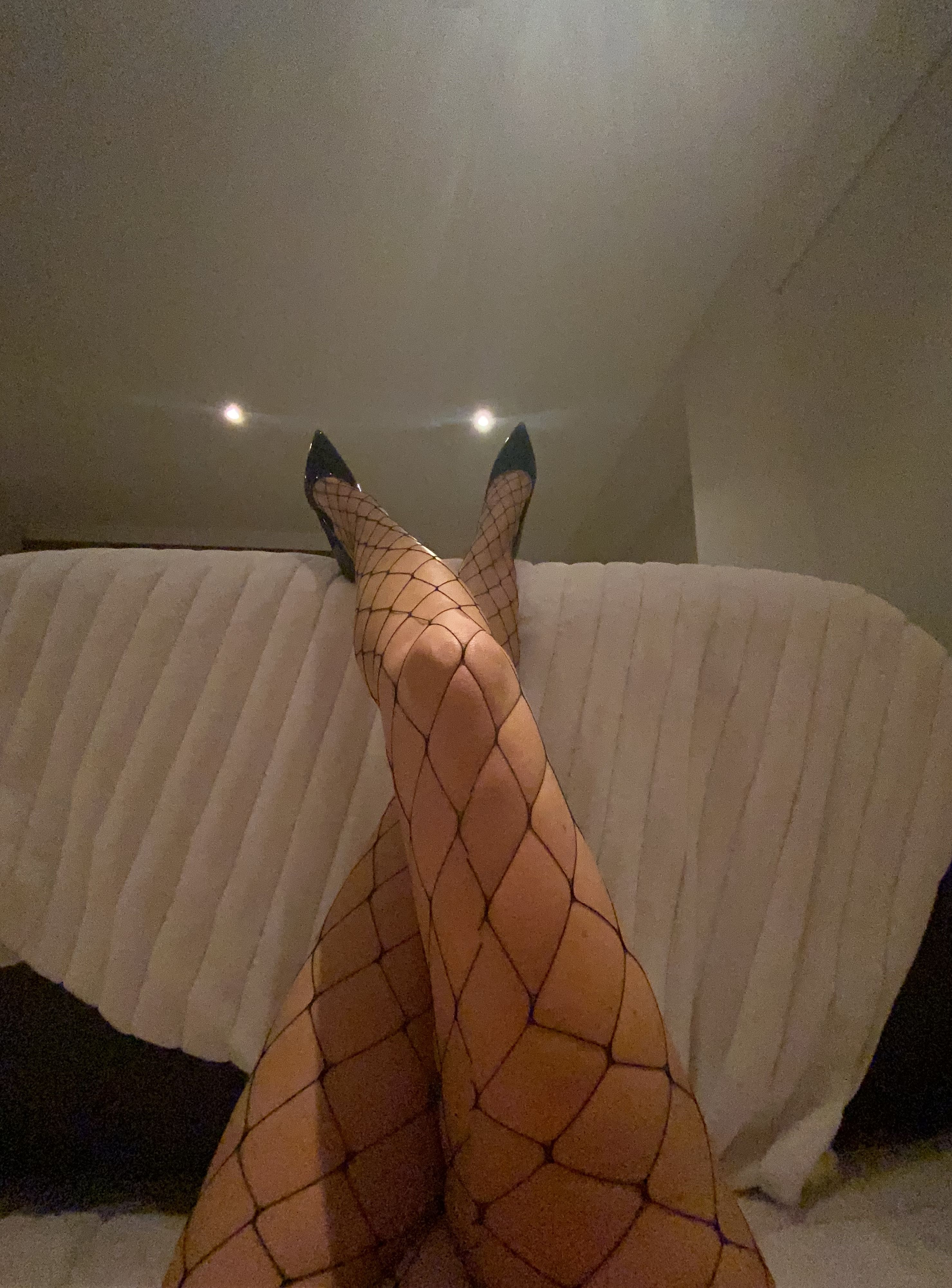 https://cdn.adultwork.com/gallery/G12/8878849.jpg