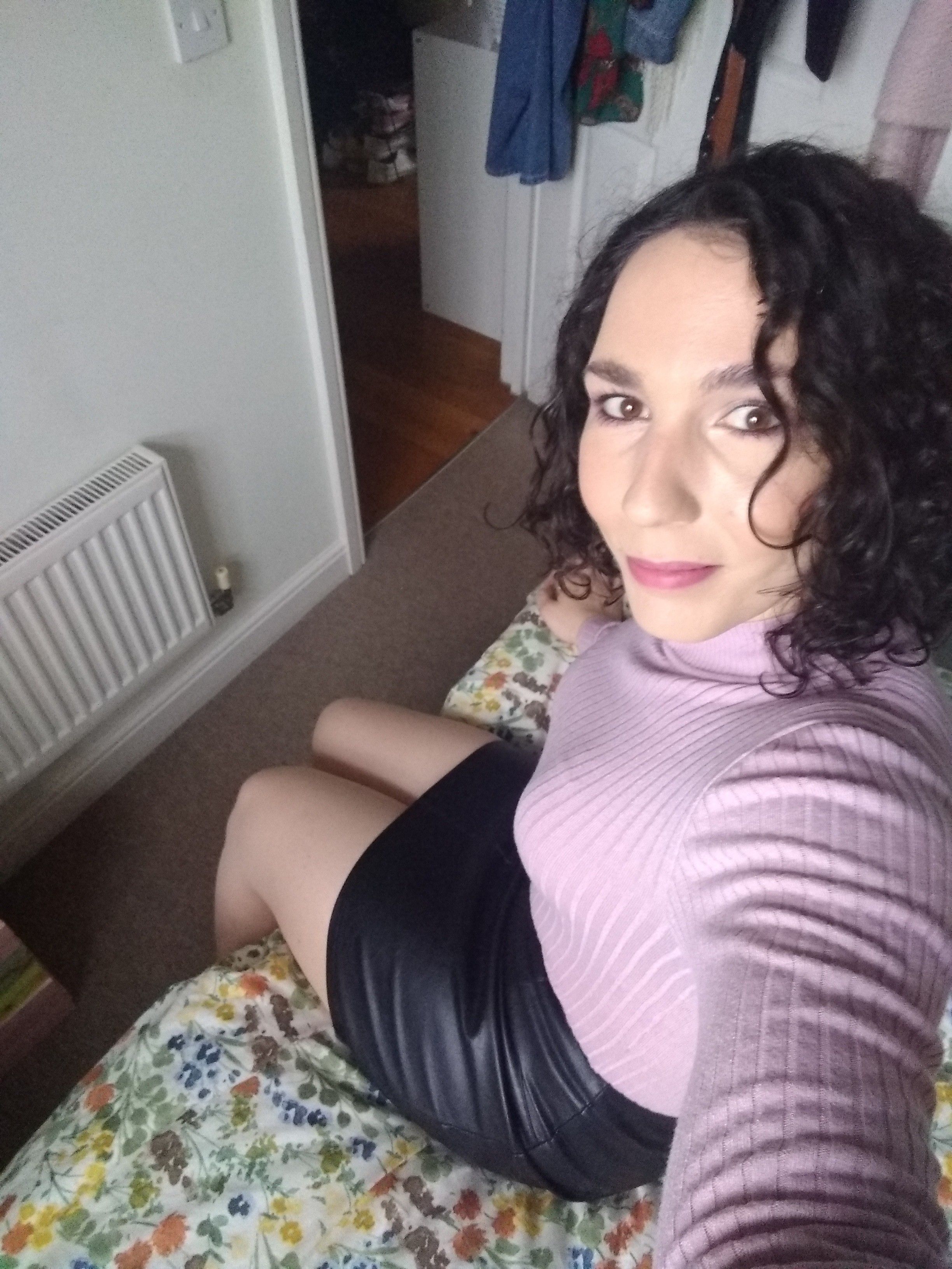 https://cdn.adultwork.com/gallery/G12/8881425.jpg