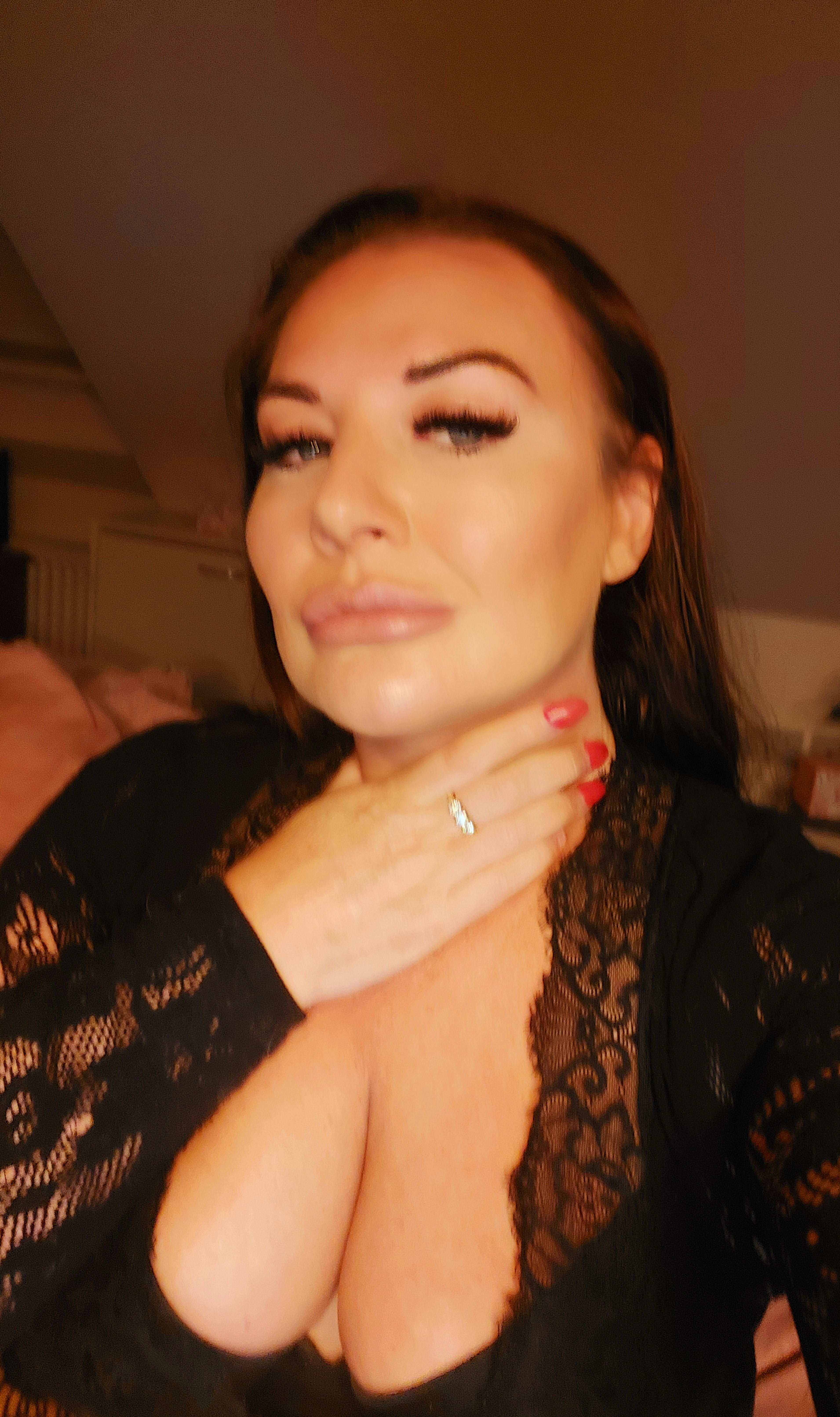 https://cdn.adultwork.com/gallery/G12/8888770.jpg