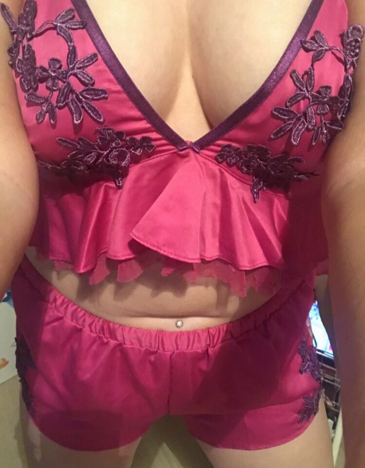 https://cdn.adultwork.com/gallery/G12/8889093.jpg