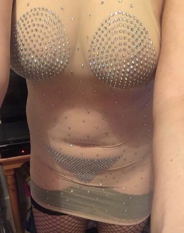 https://cdn.adultwork.com/gallery/G12/8889094.jpg