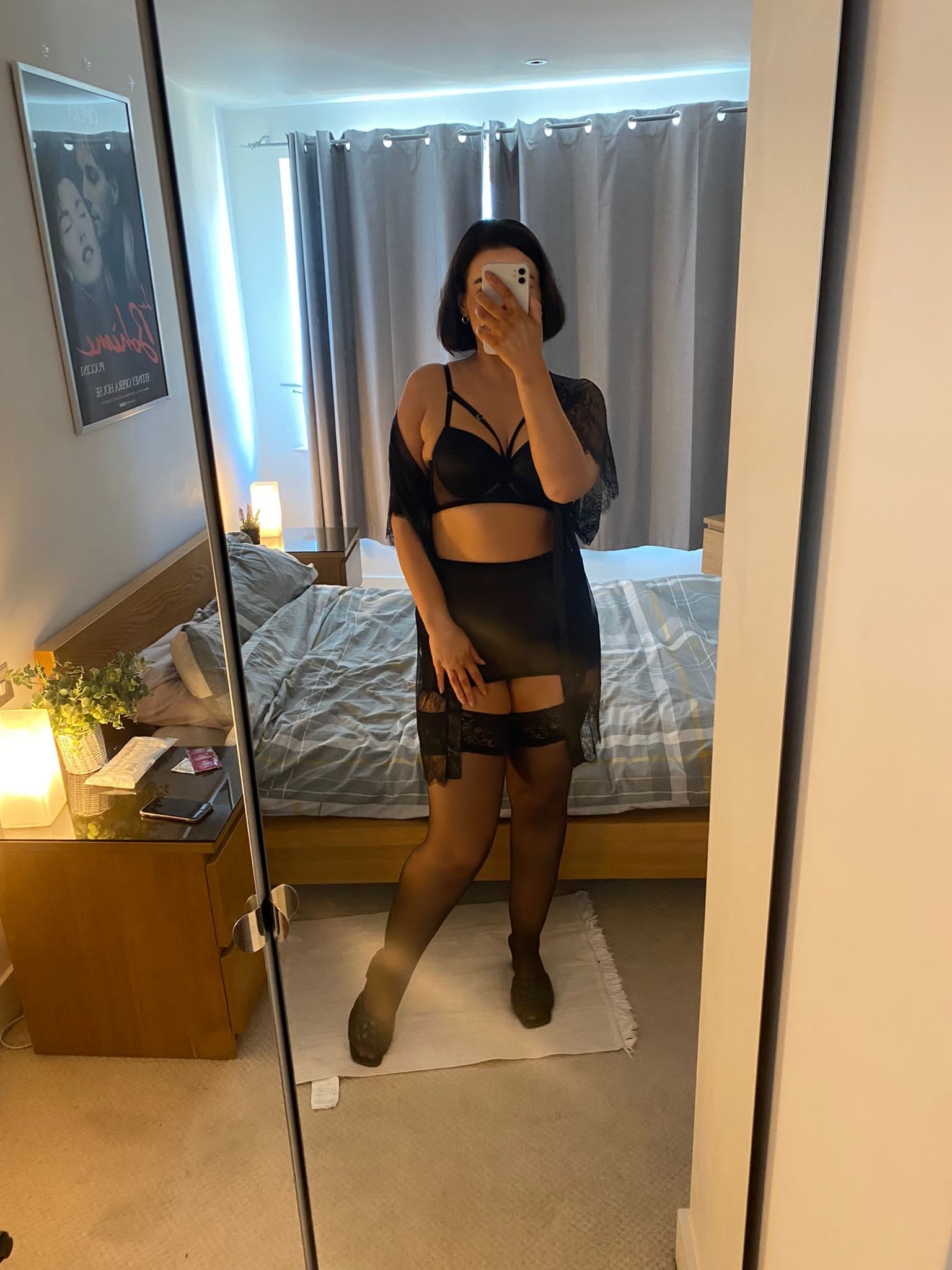 https://cdn.adultwork.com/gallery/G12/8889981.jpg