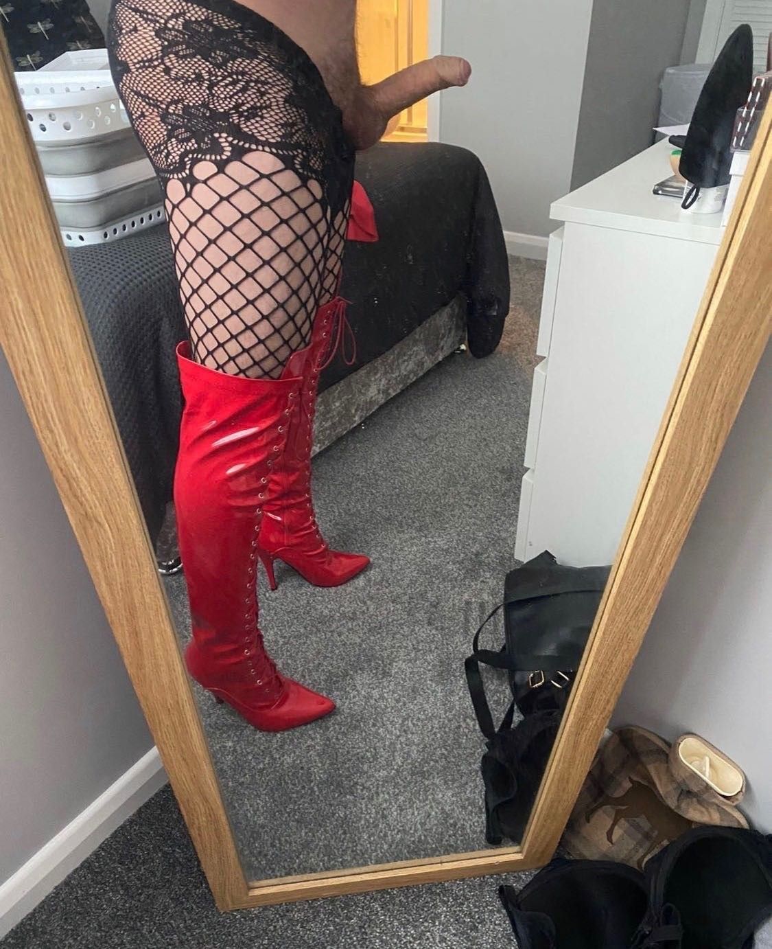 https://cdn.adultwork.com/gallery/G12/8890462.jpg