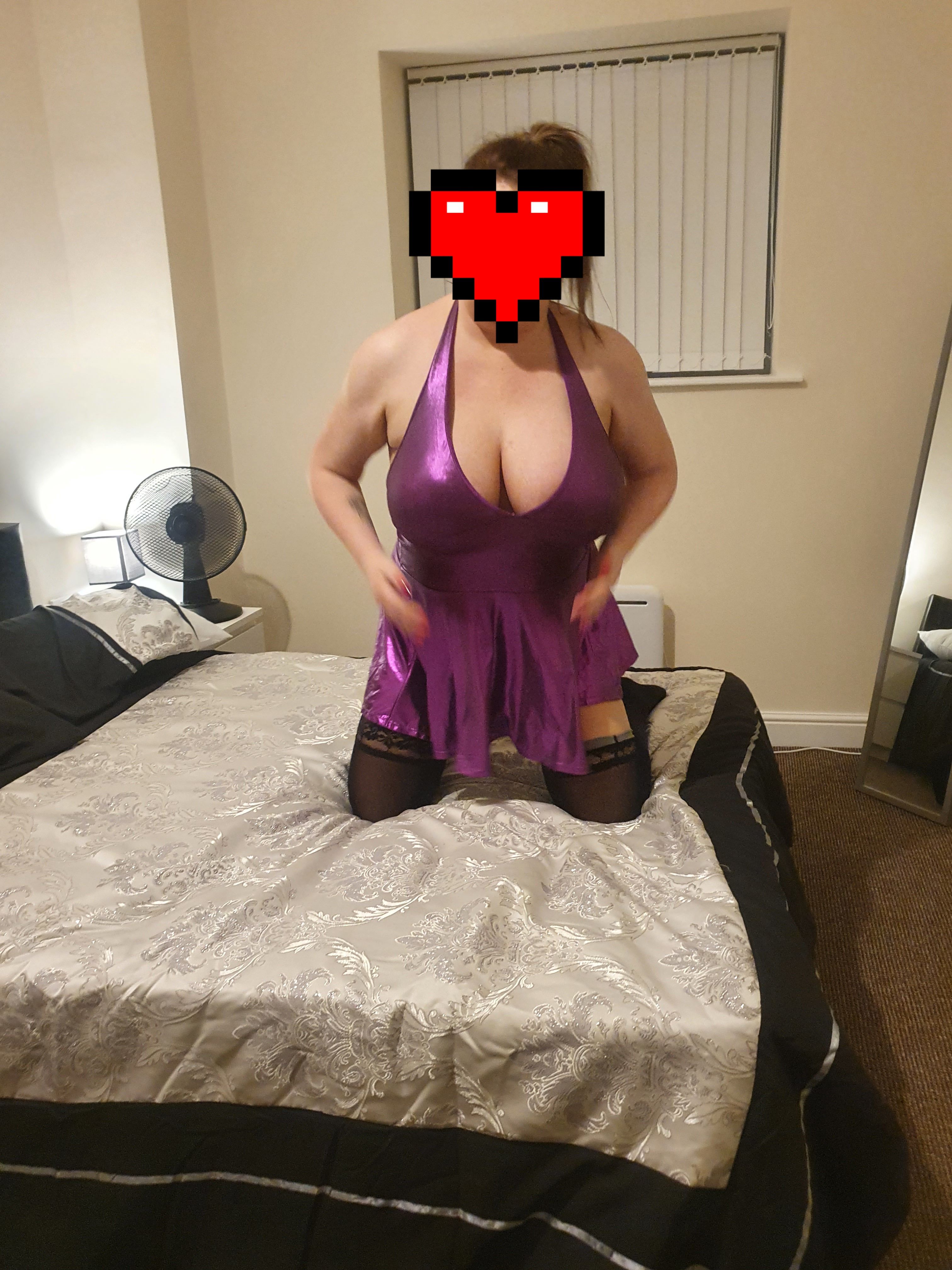 https://cdn.adultwork.com/gallery/G12/8891191.jpg